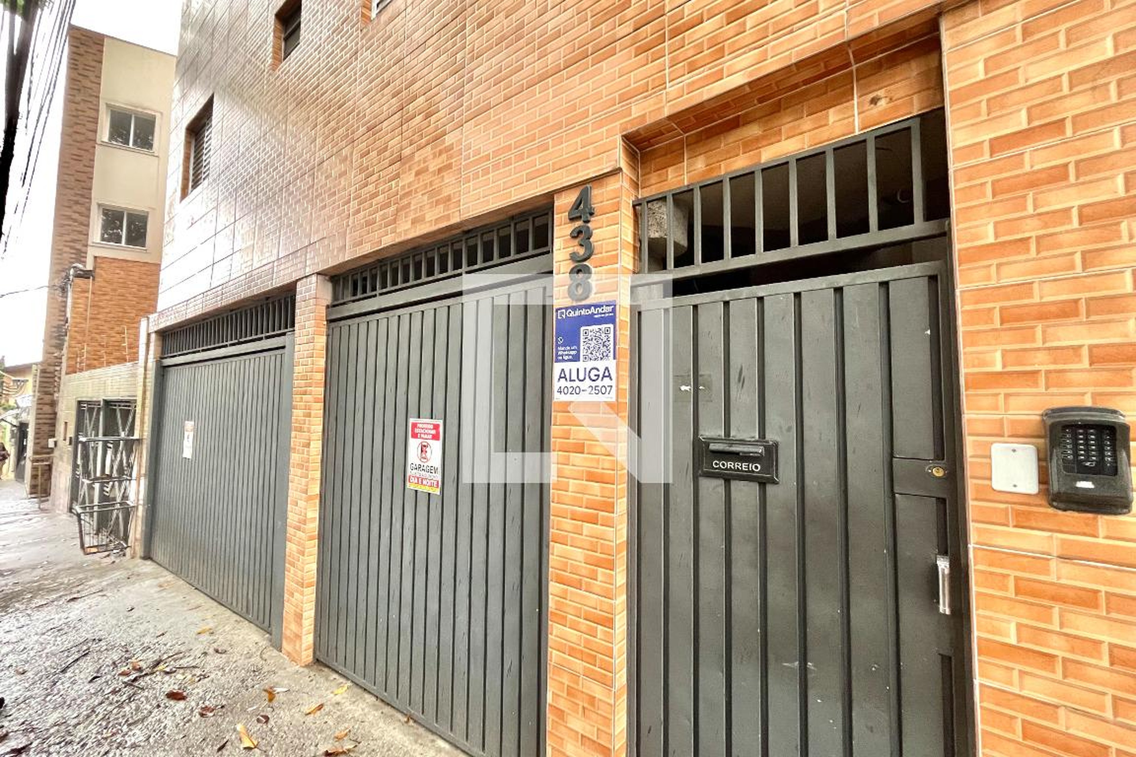 Fachada Condomínio em Rua Soares de Avellar, 438