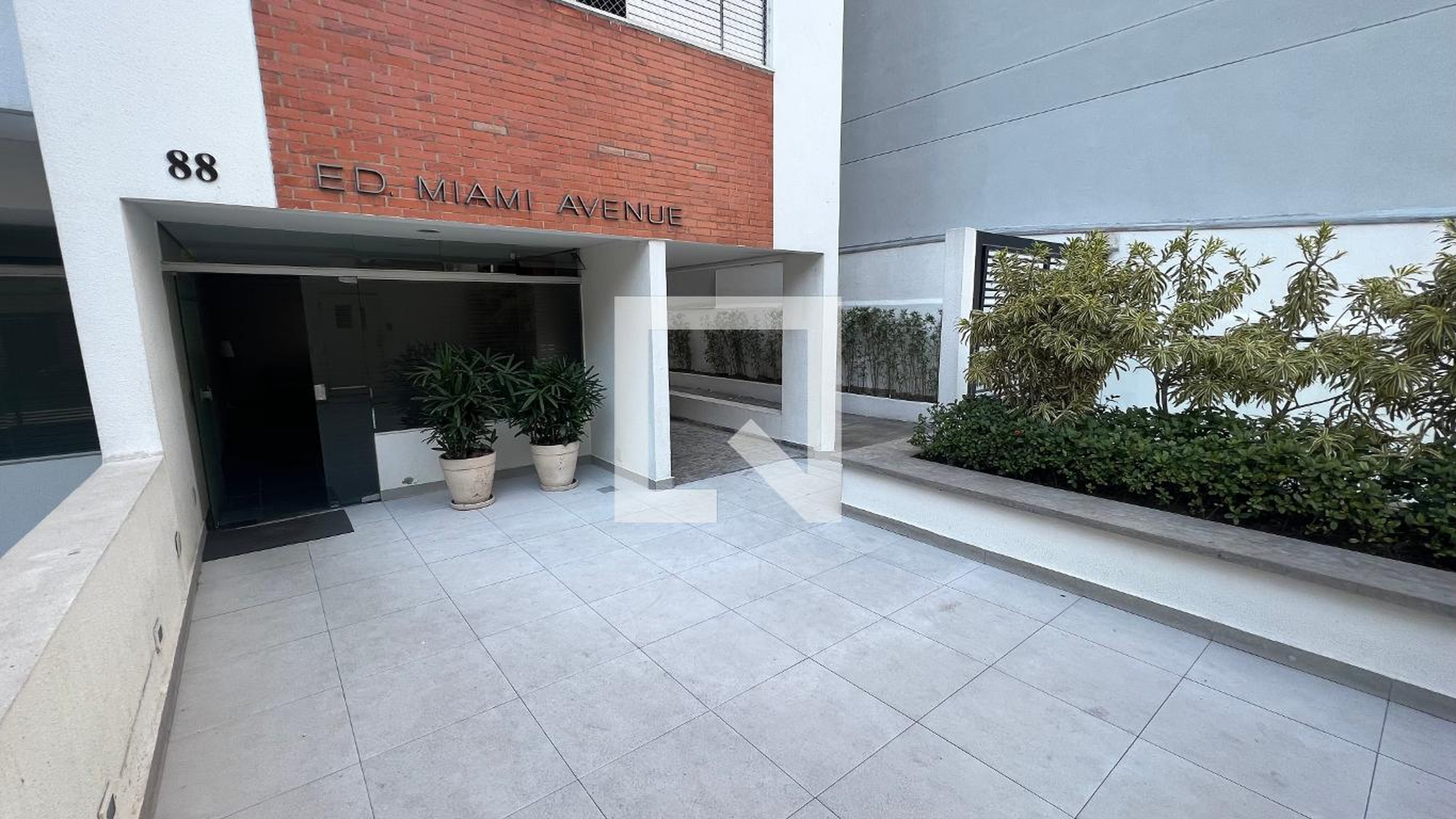 Entrada - Edifício Miami Avenue