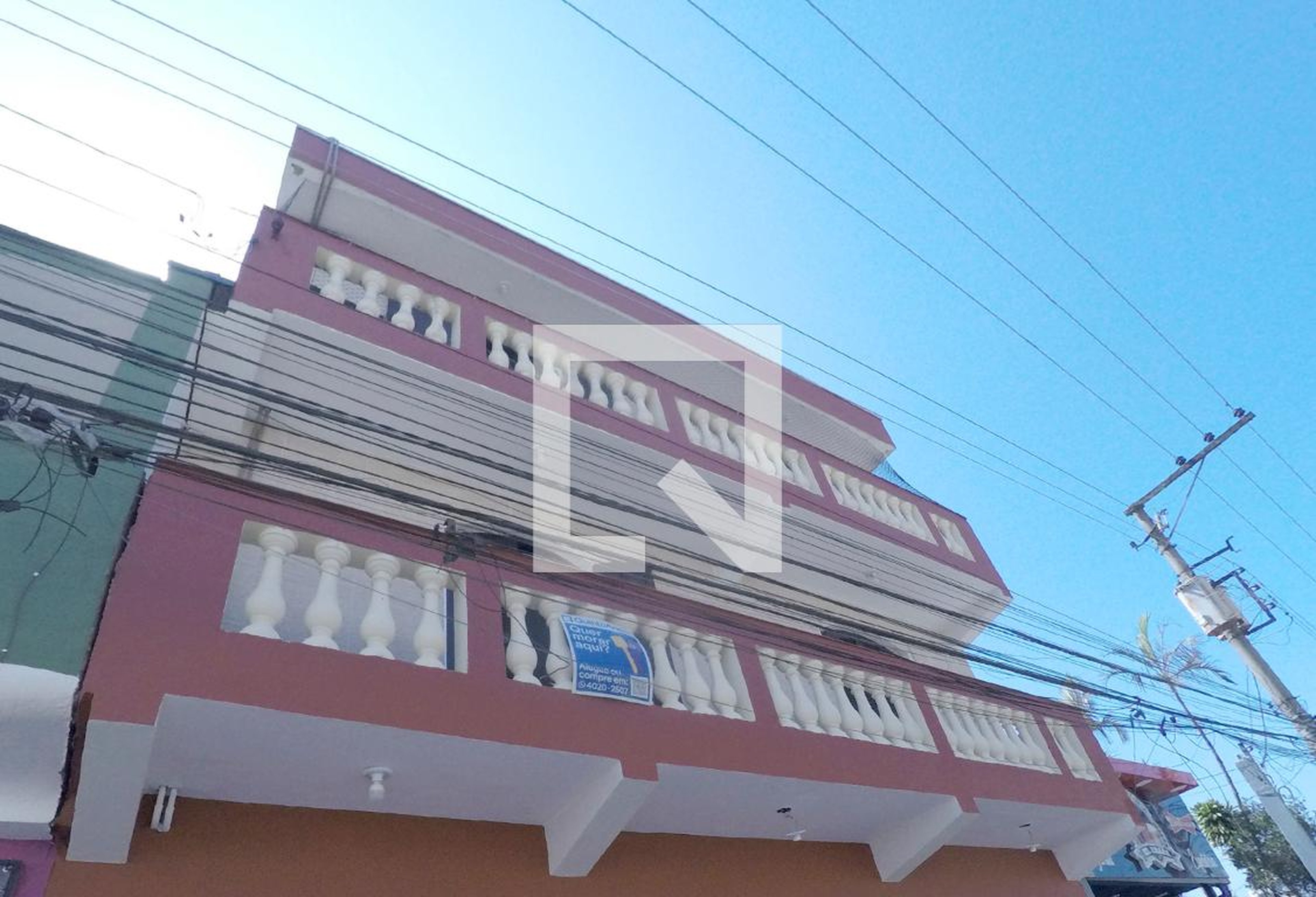 Fachada Condomínio em Rua Pôrto Feliz, 465