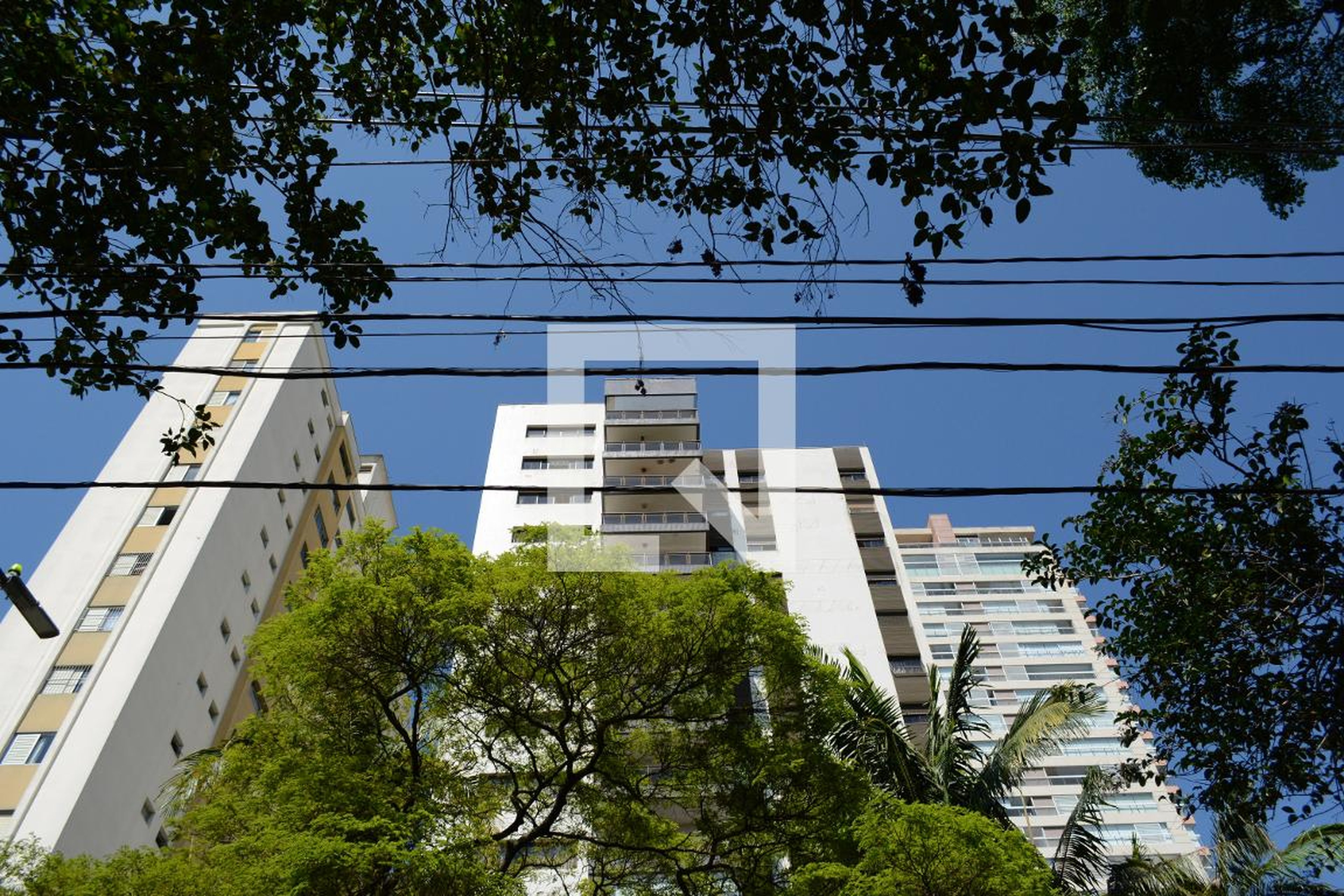 Fachada Condomínio Uirapuru