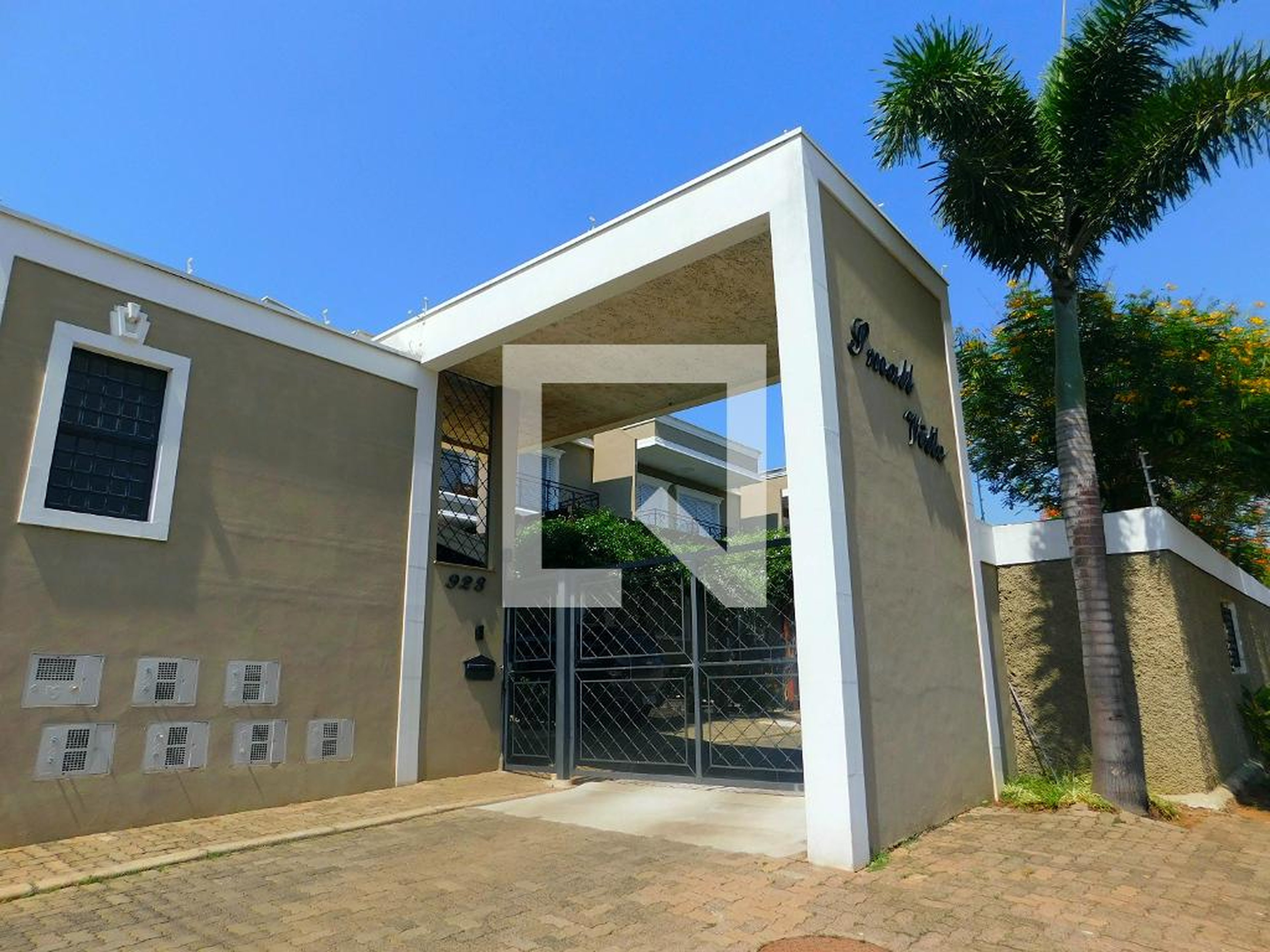 Fachada Condomínio Small Ville