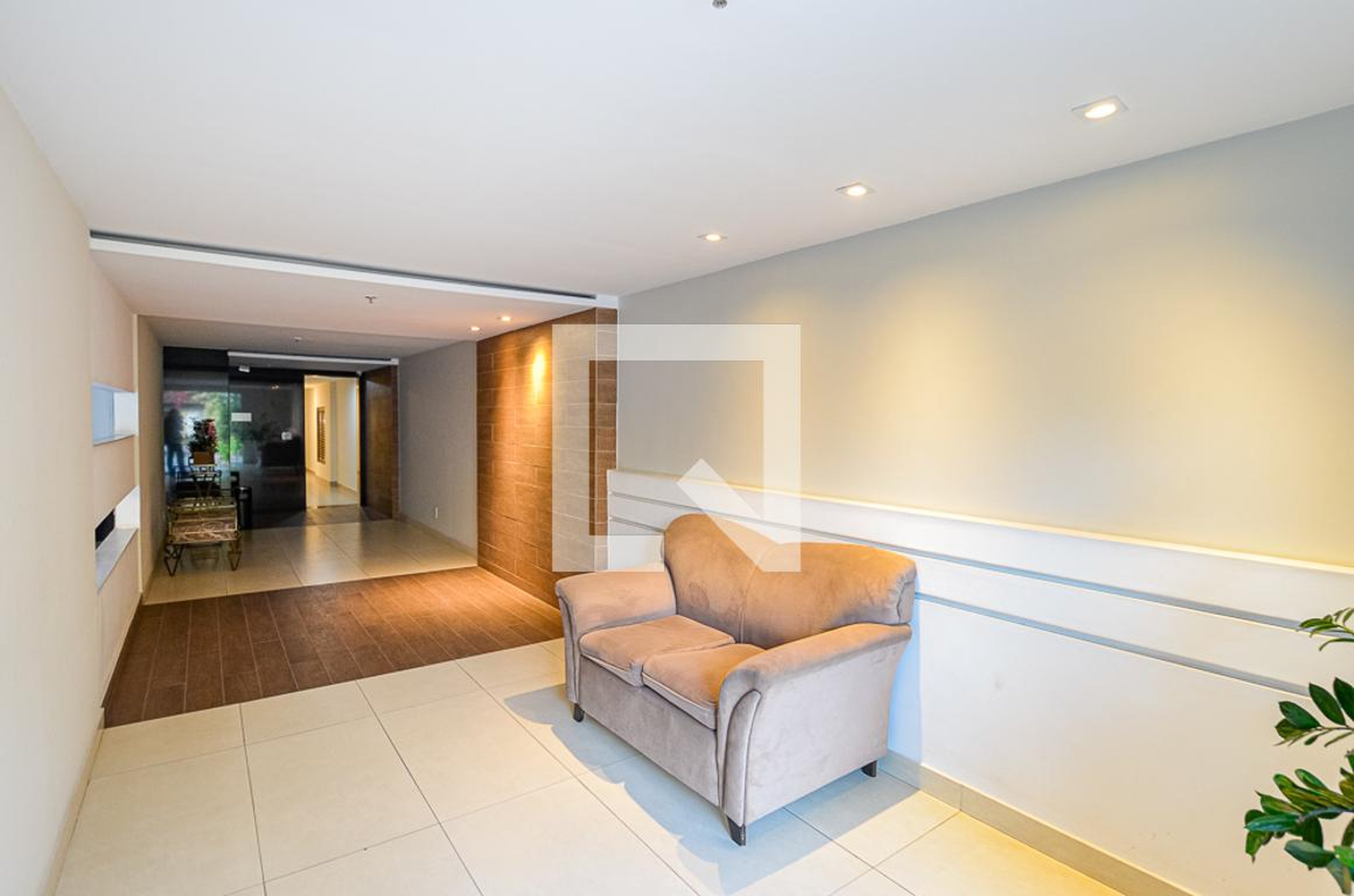 Hall de entrada - J.J. Nemer