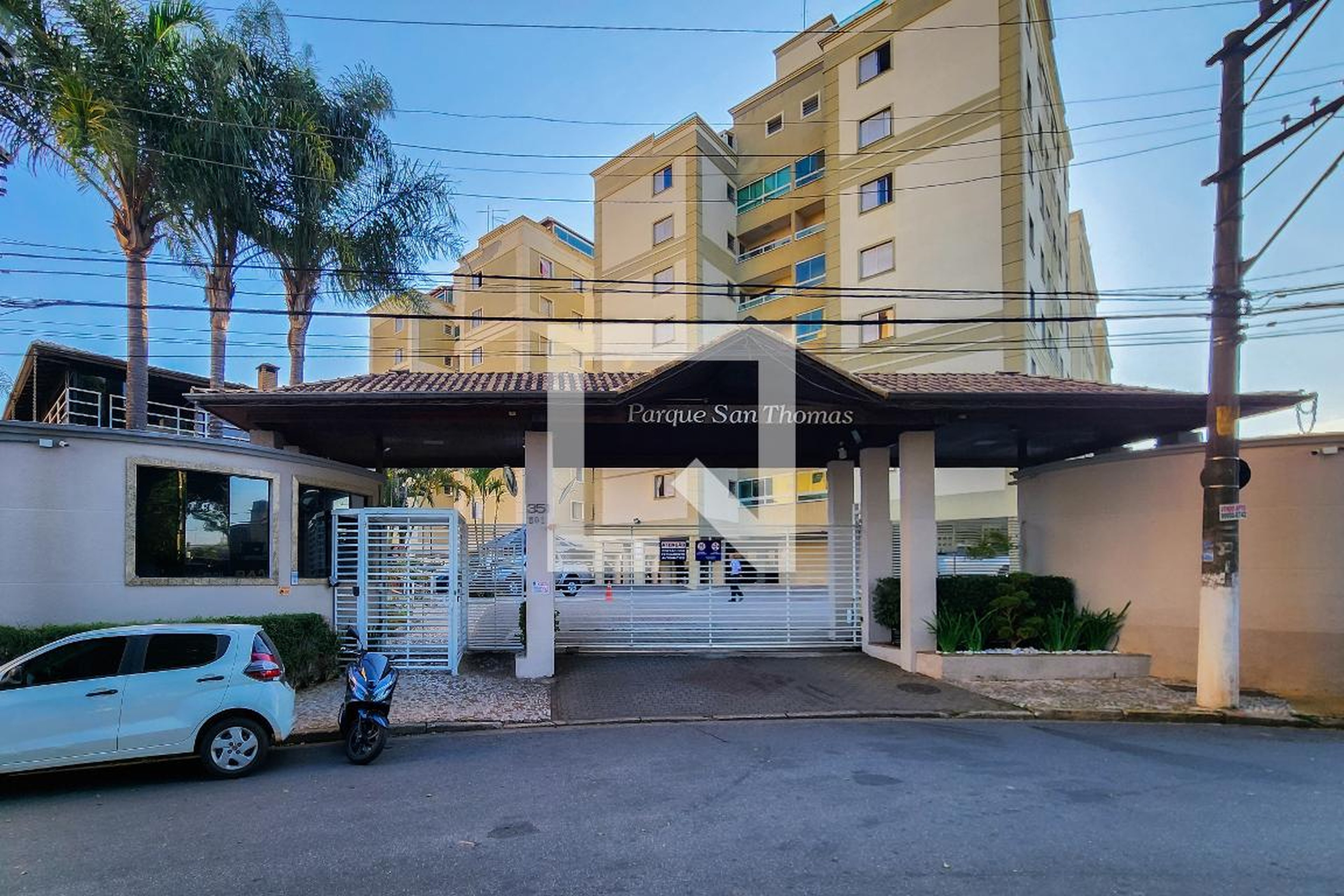 Fachada do Condomínio Condomínio em Rua Cásper Líbero, 403