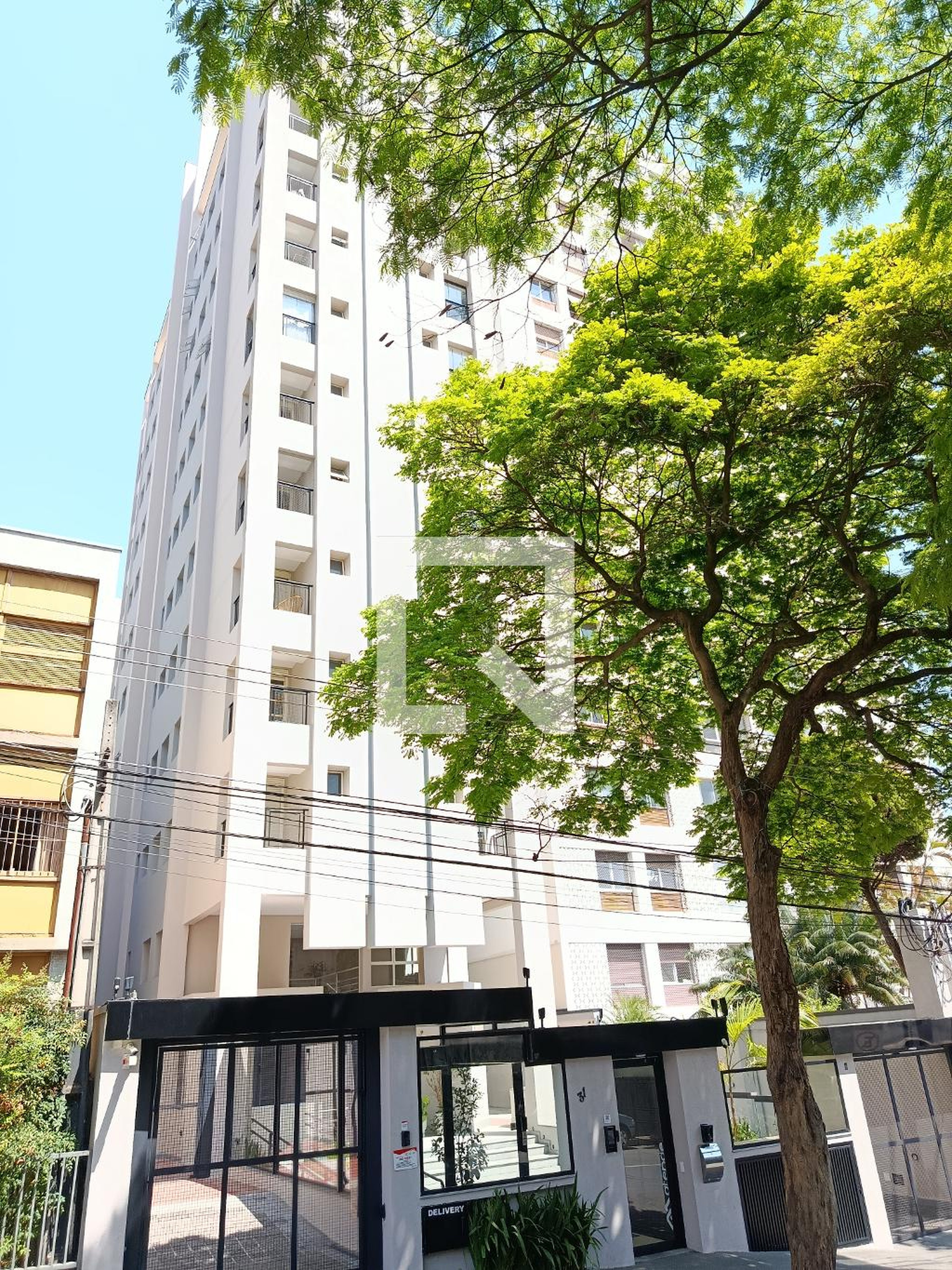 Fachada Condomínio em Rua Cajaíba, 231