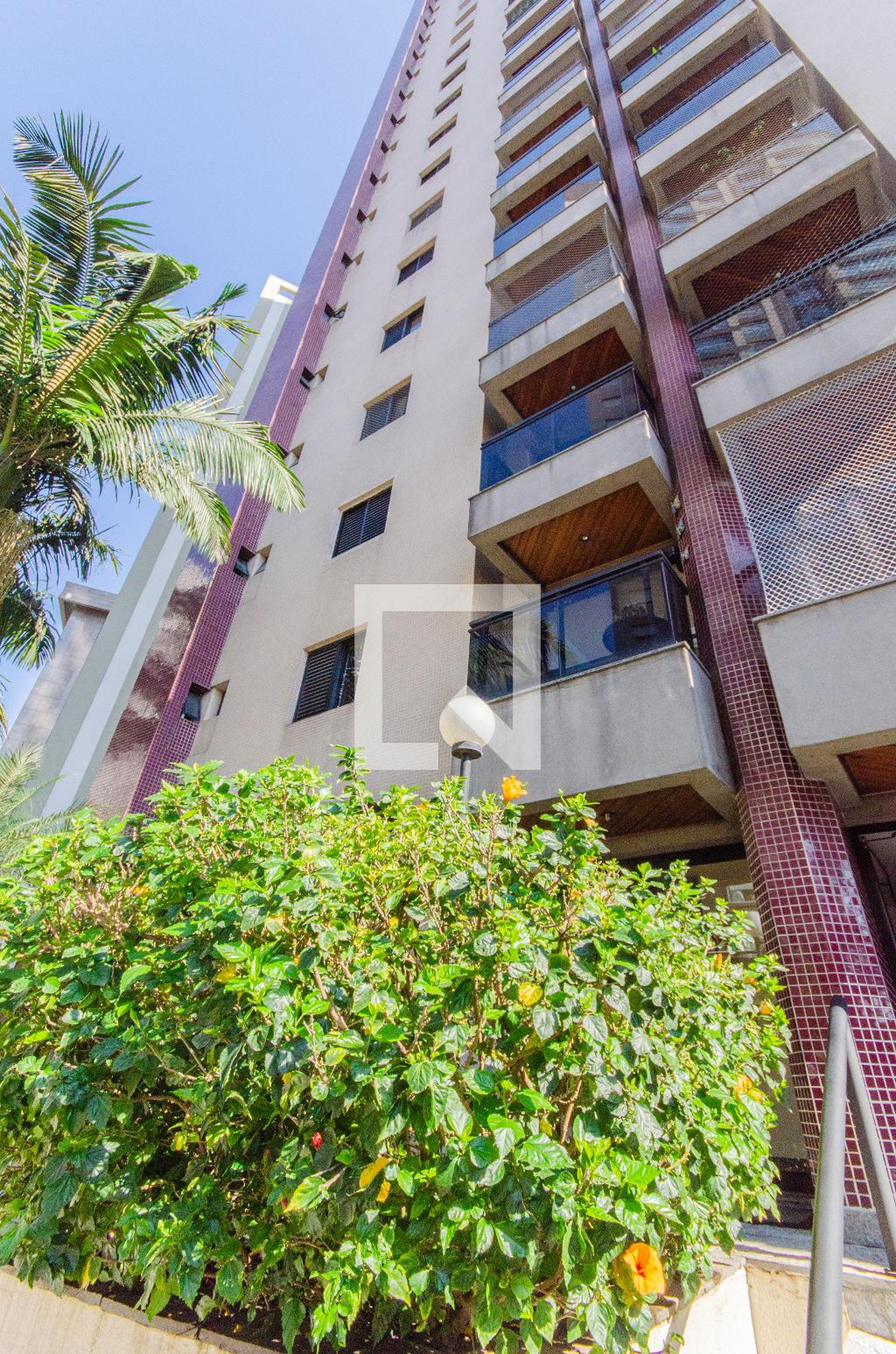 Fachada do Prédio Edifício Ville Tatiene