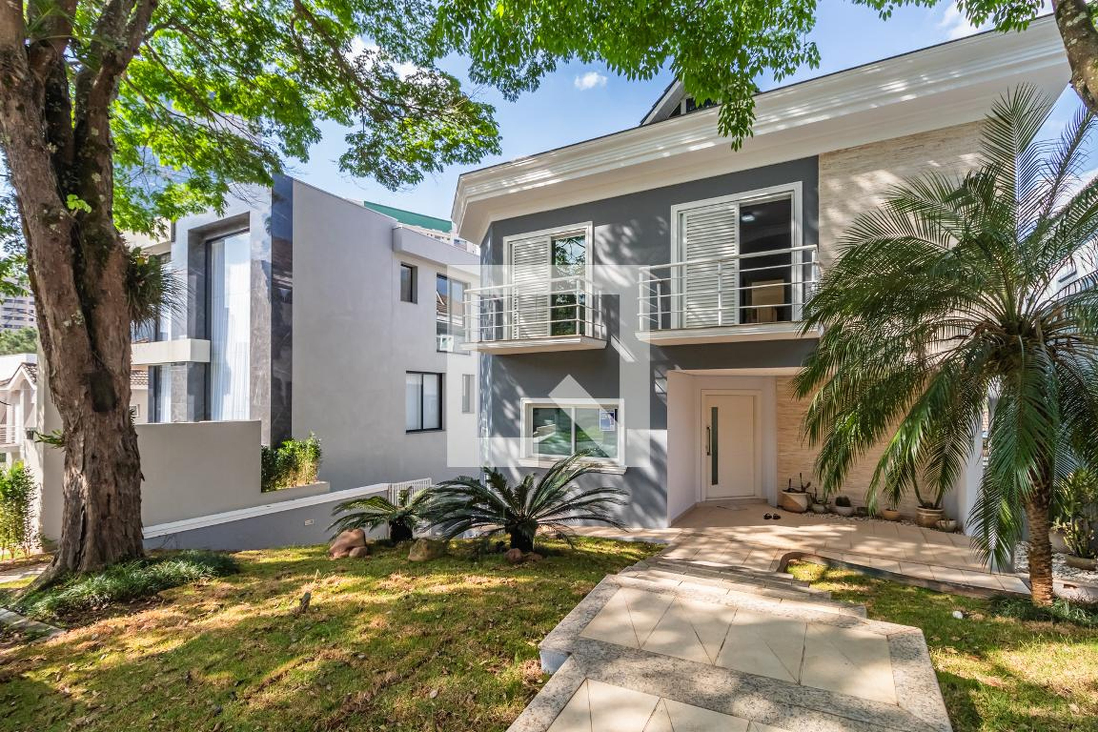 Fachada Condomínio em Alameda Mar Adriático, 131