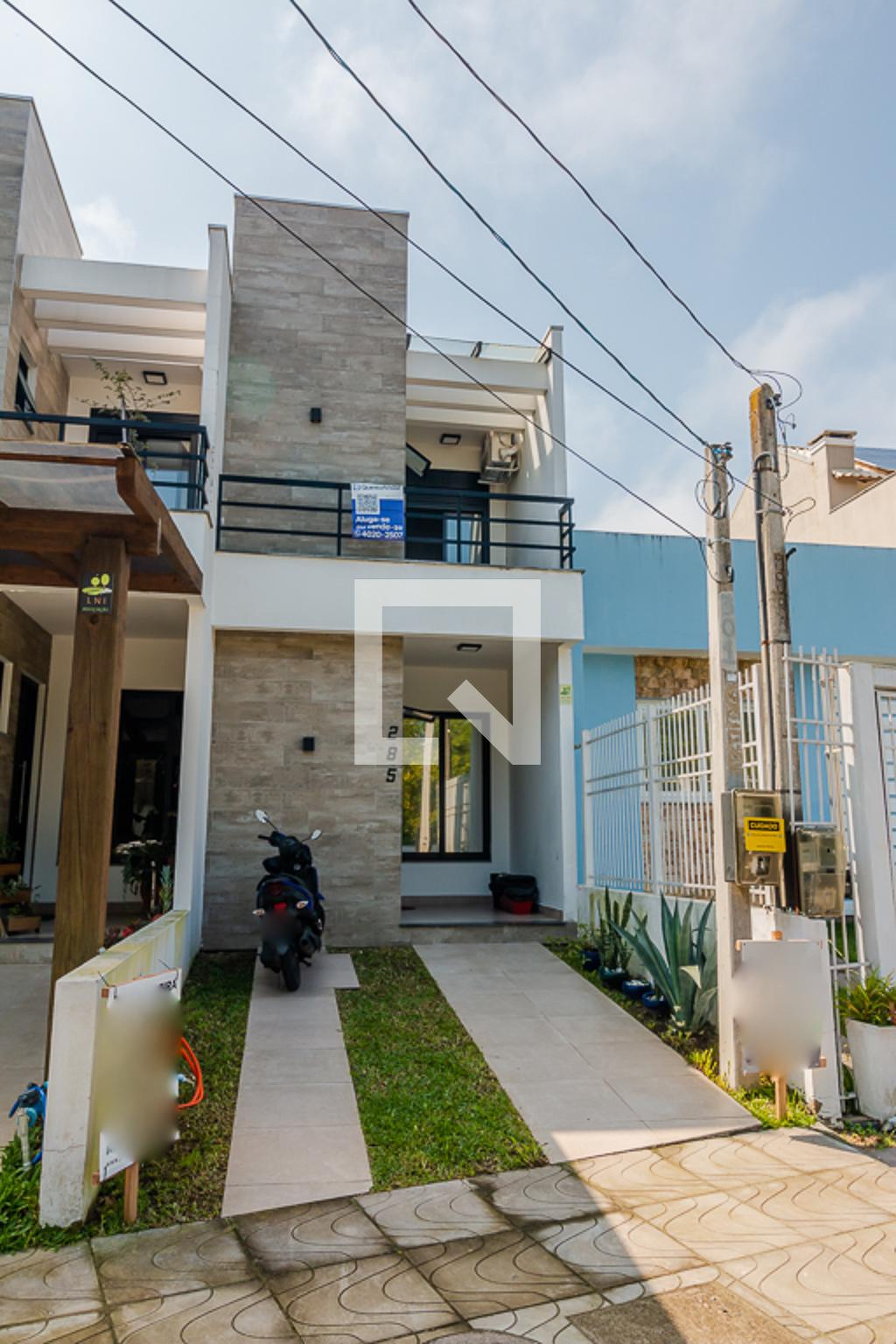 Fachada Condomínio em Rua Canísio Binsfeld, 285