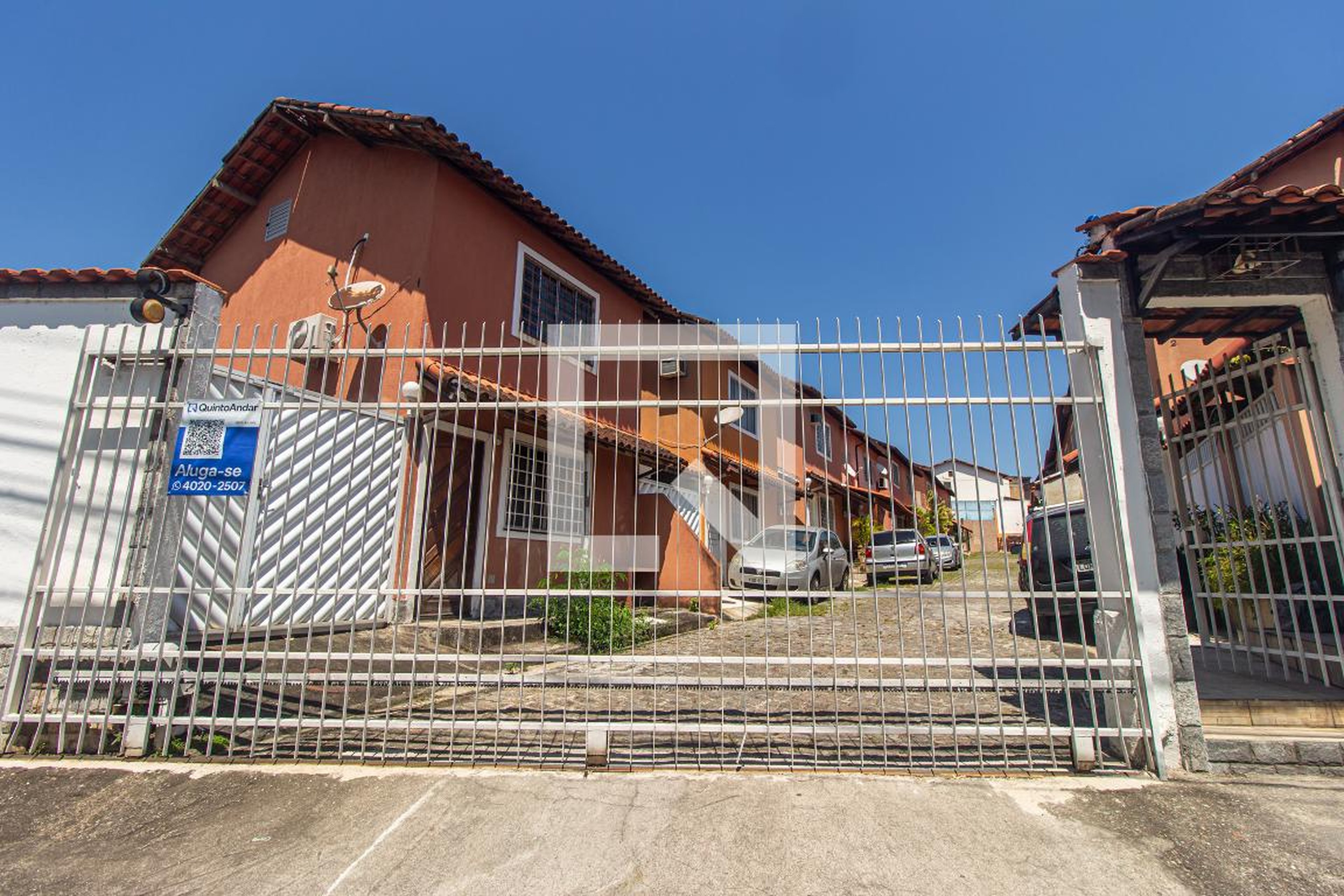 Fachada do condomínio Condomínio em Caminho Foz do Jordão, 1411