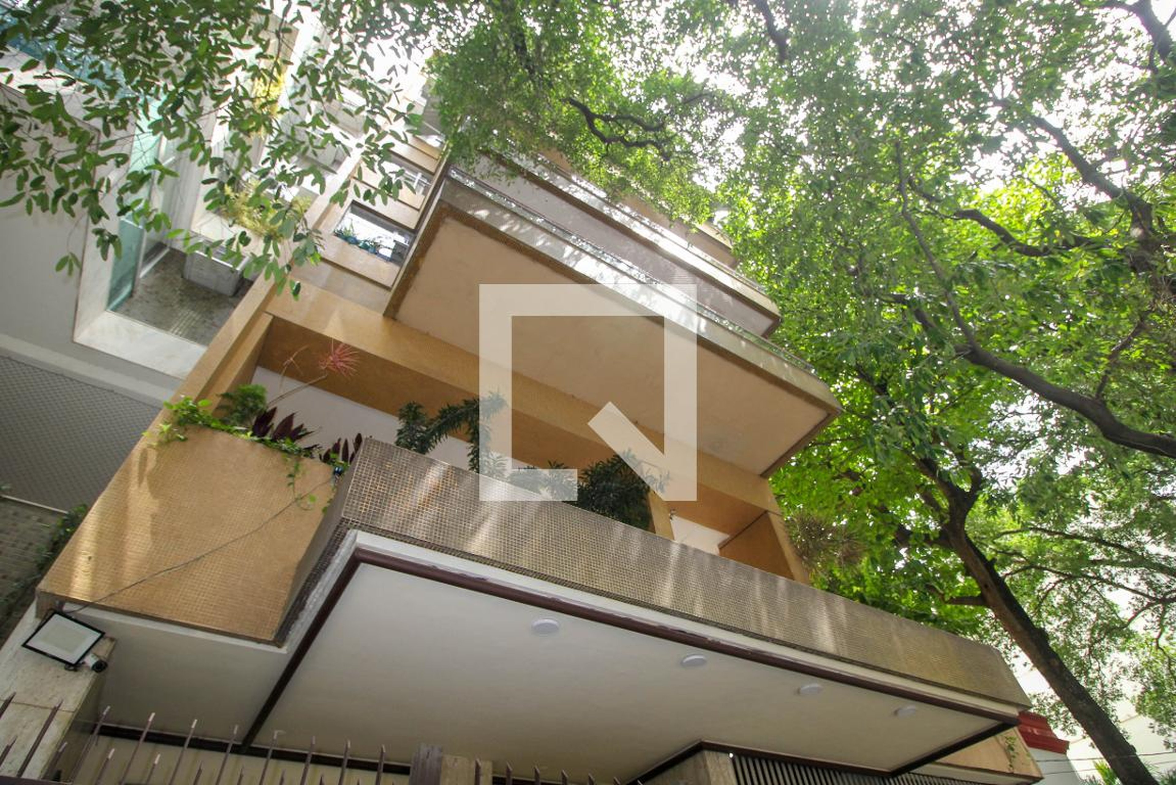 Fachada do Prédio Condomínio Quinta das Acácias