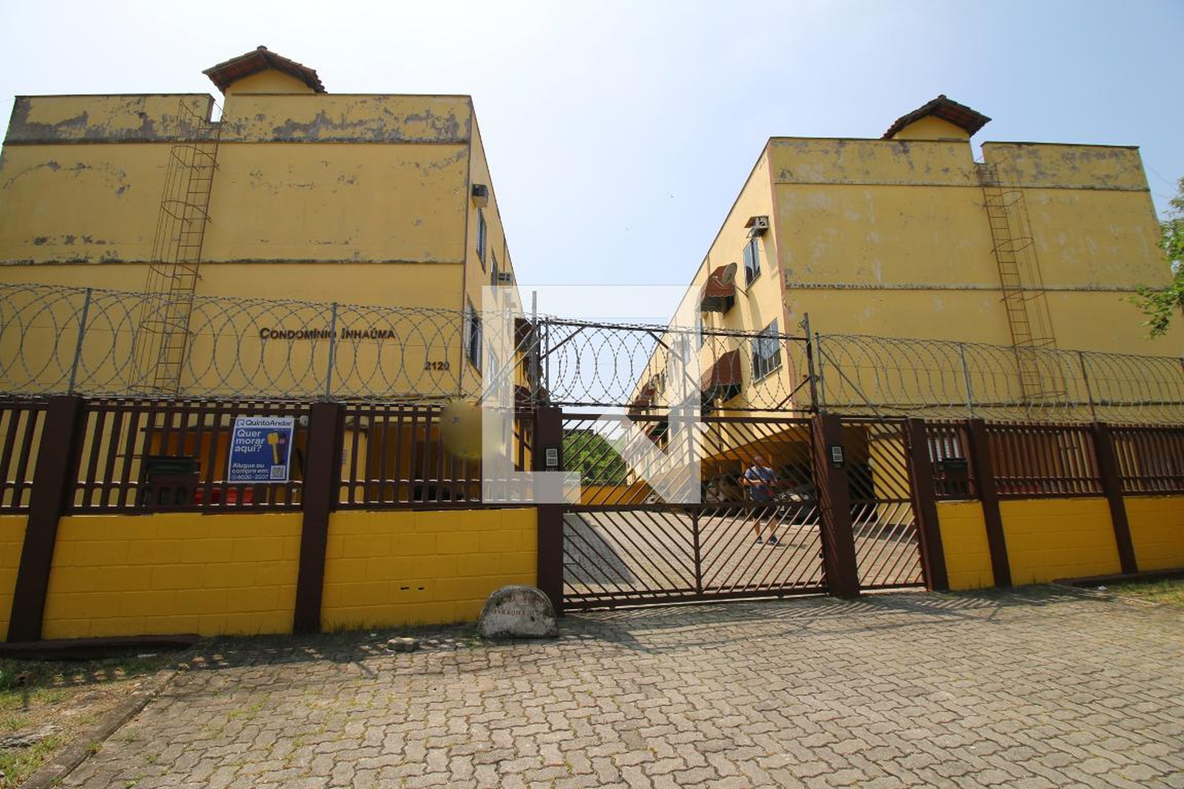 Fachada do condomínio Condomínio em Avenida Pastor Martin Luther King Junior, 2100