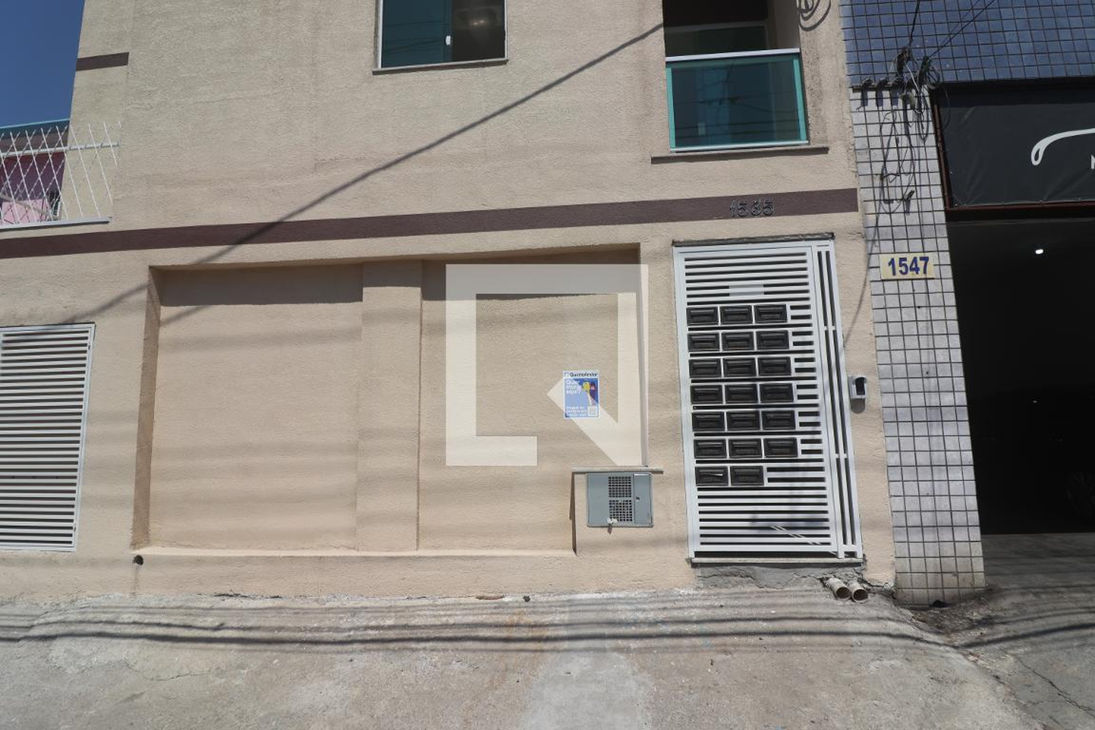 Fachada do condomínio Edifício Residencial Zuquim