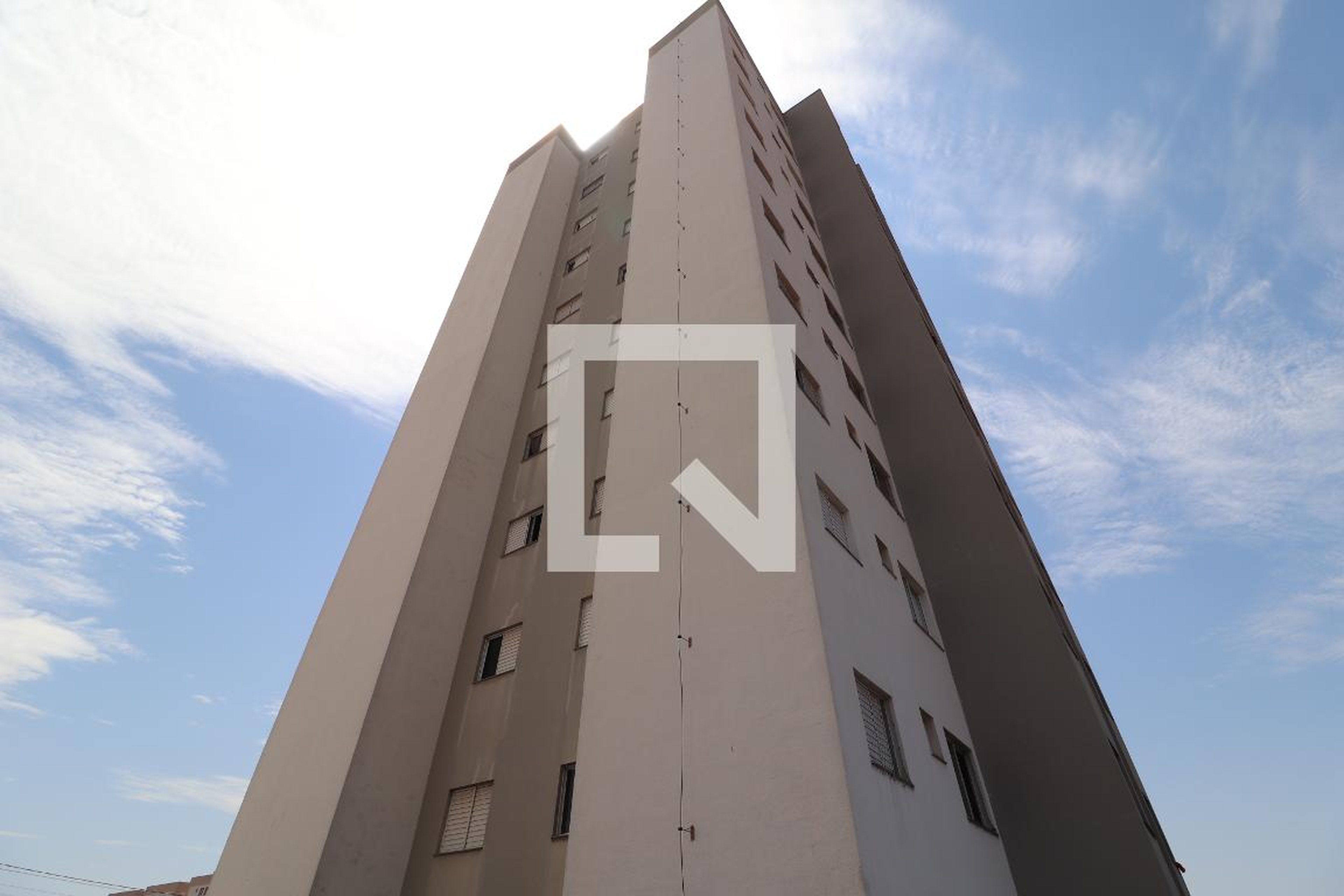 Fachada do Prédio Condomínio em Rua das Paineiras, 1420