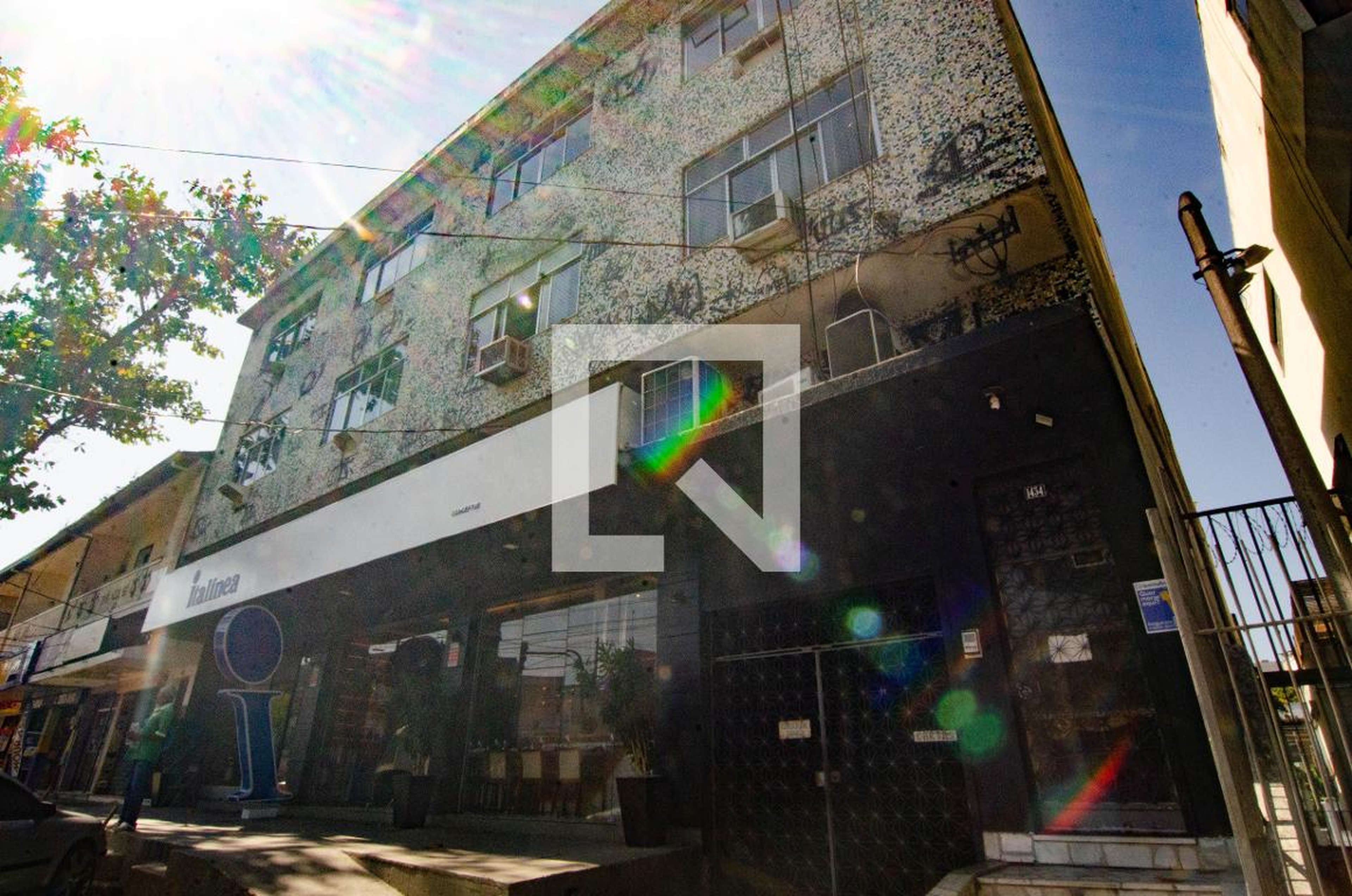 Fachada Condomínio em Estrada do Galeão, 1434