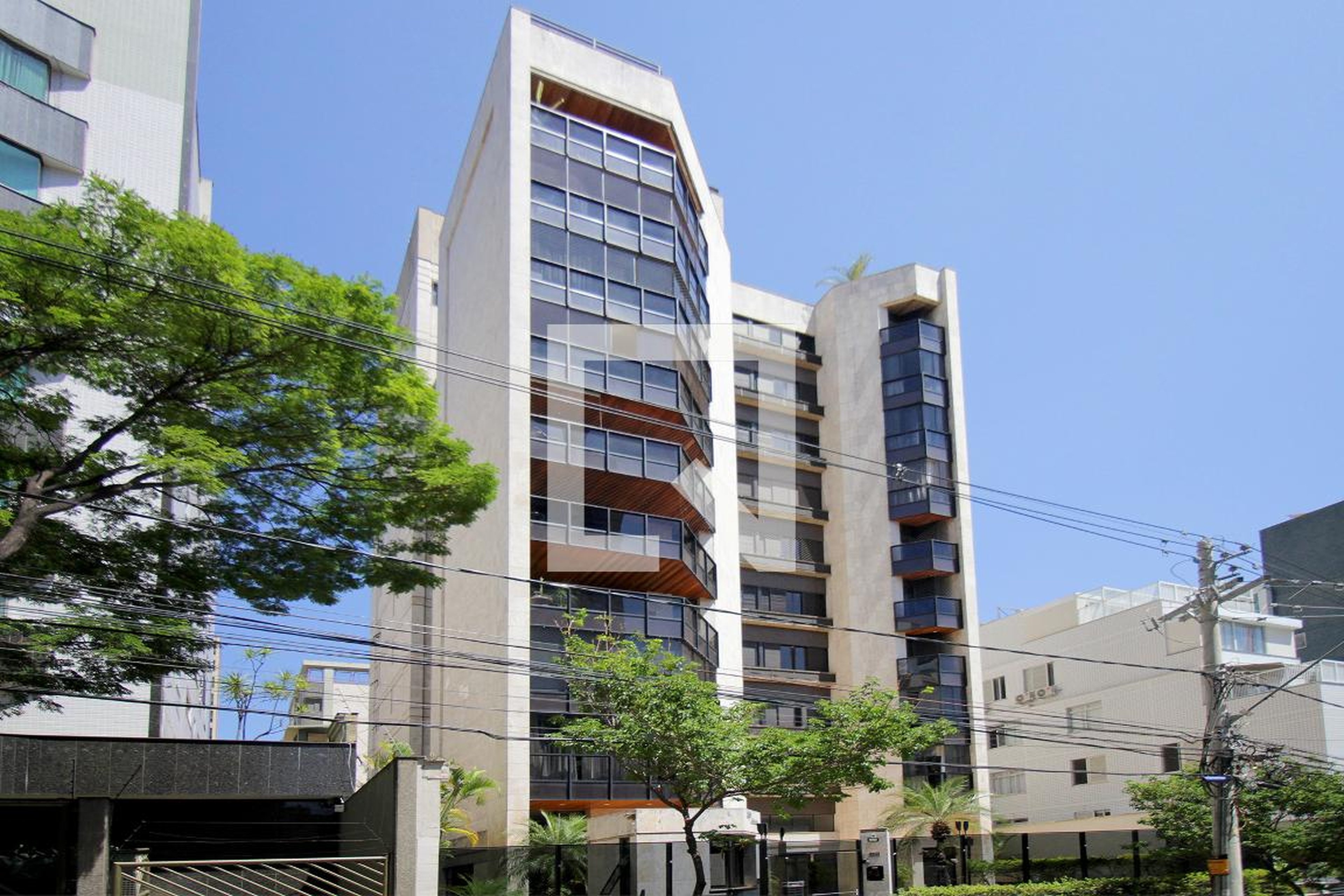 Fachada Condomínio em Rua Montevidéu, 422