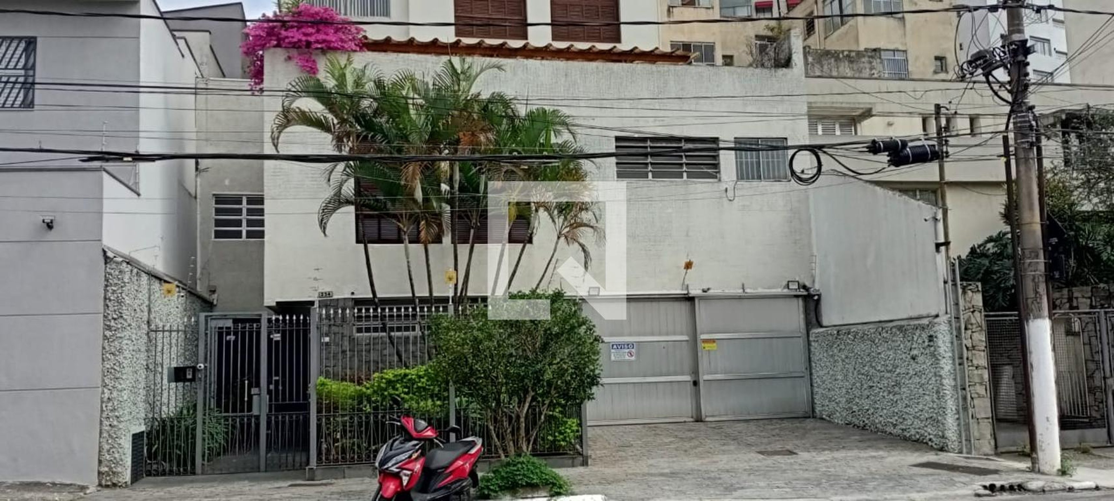 Fachada do Prédio Condomínio Monumento