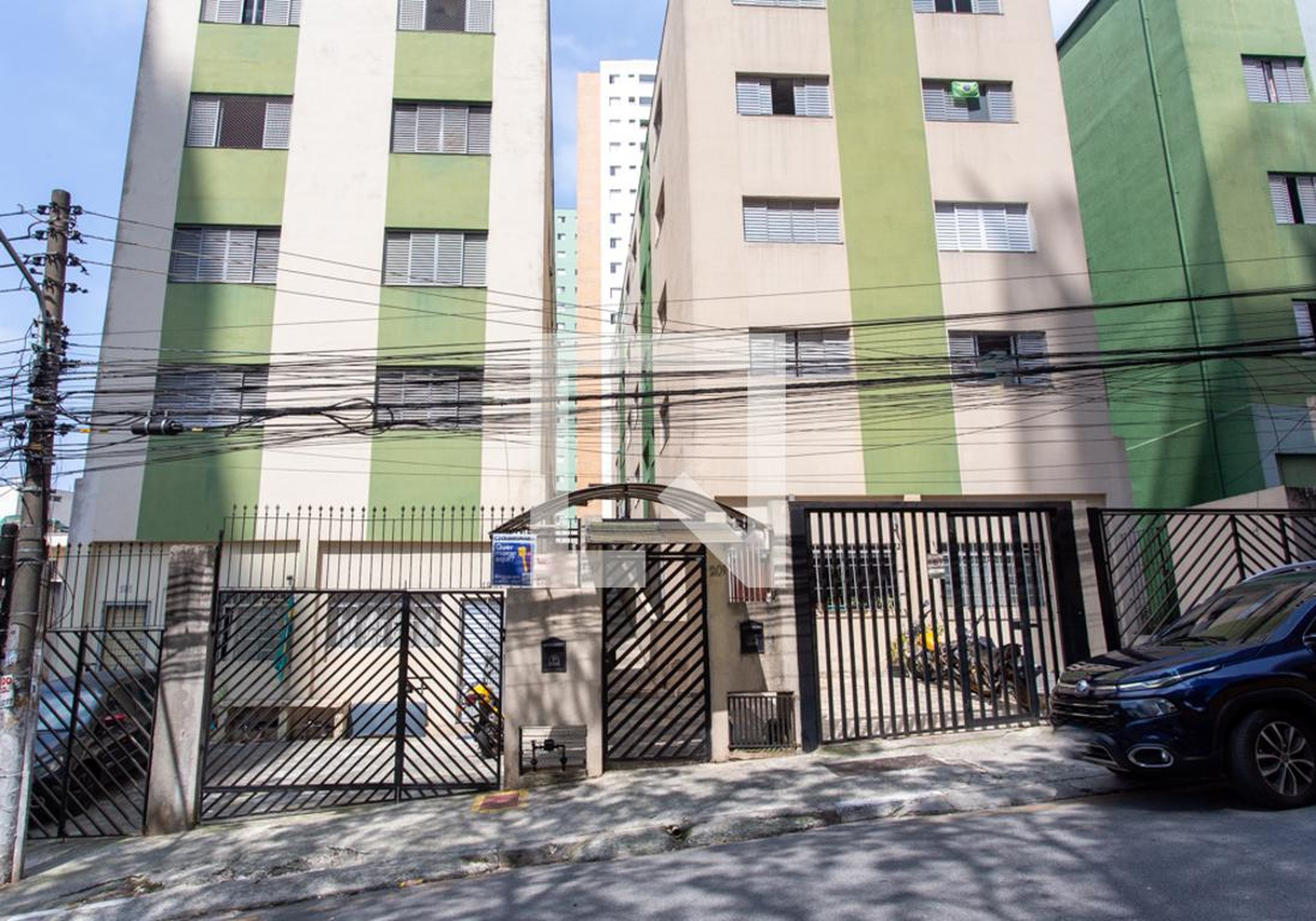 Fachada do Prédio Condomínio Flores