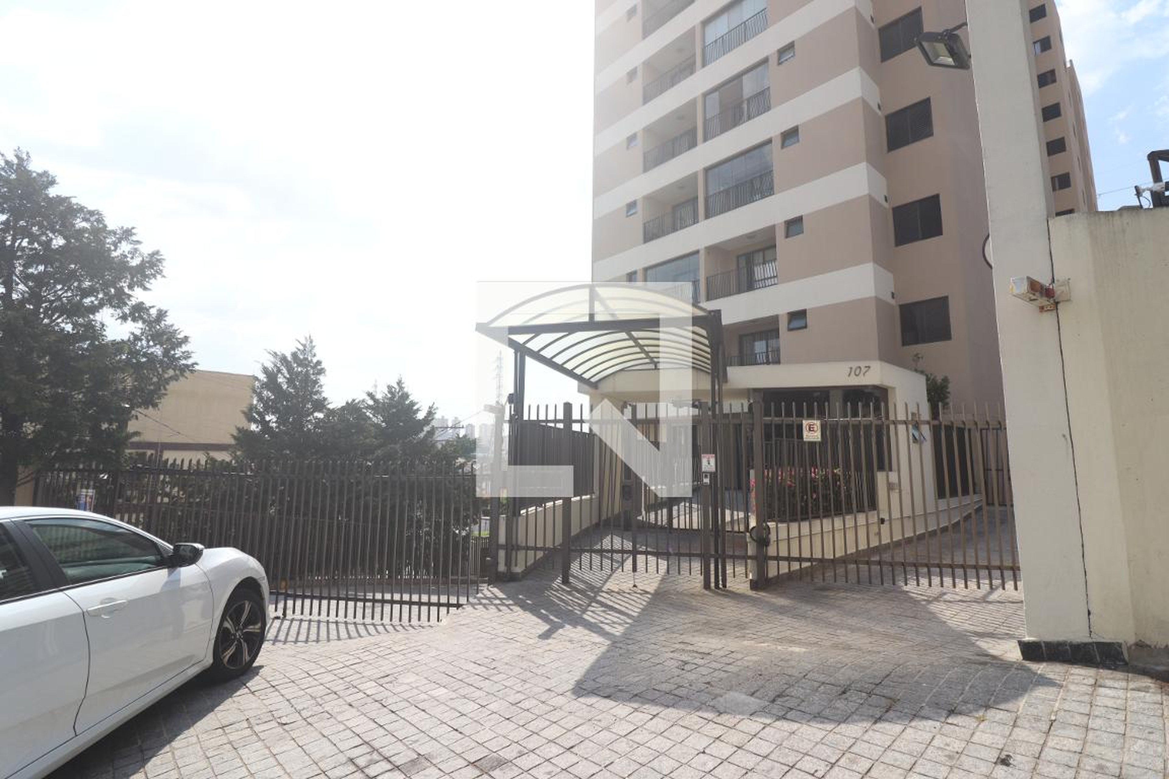 Fachada do condomínio Residencial Jardins da Casa Verde