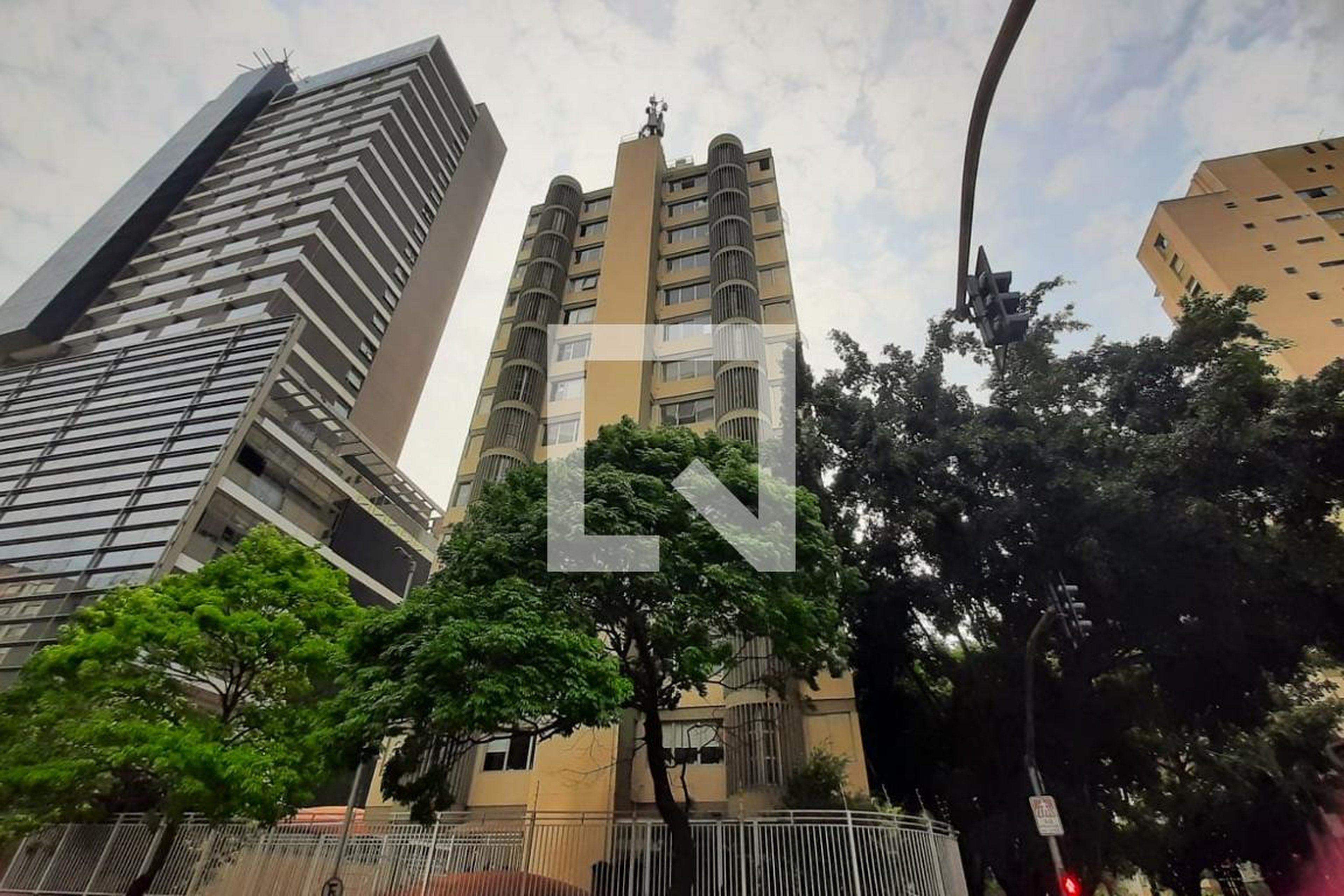 Fachada Condomínio José de Camargo