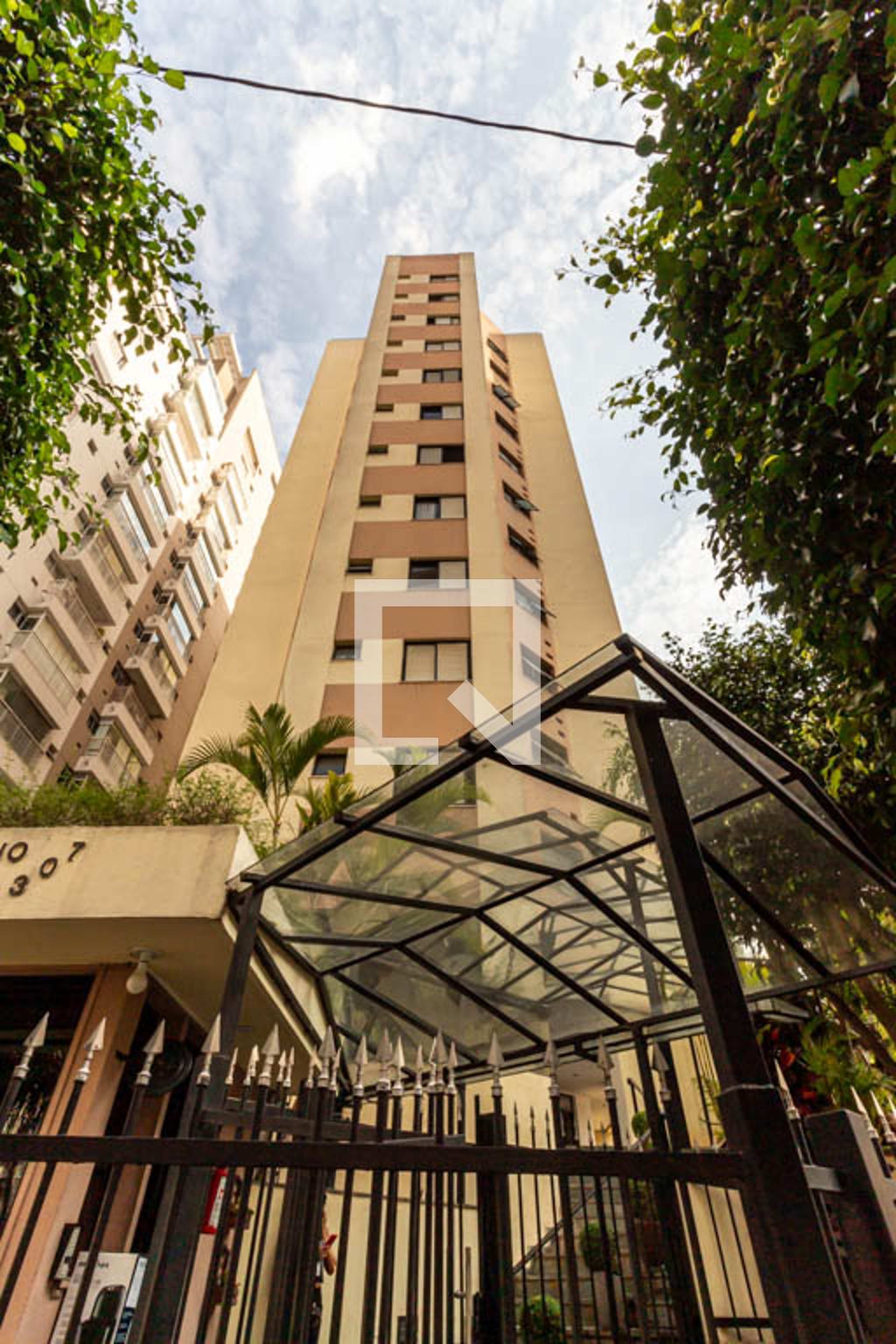 Fachada Condomínio em Rua Armando Paim, 26