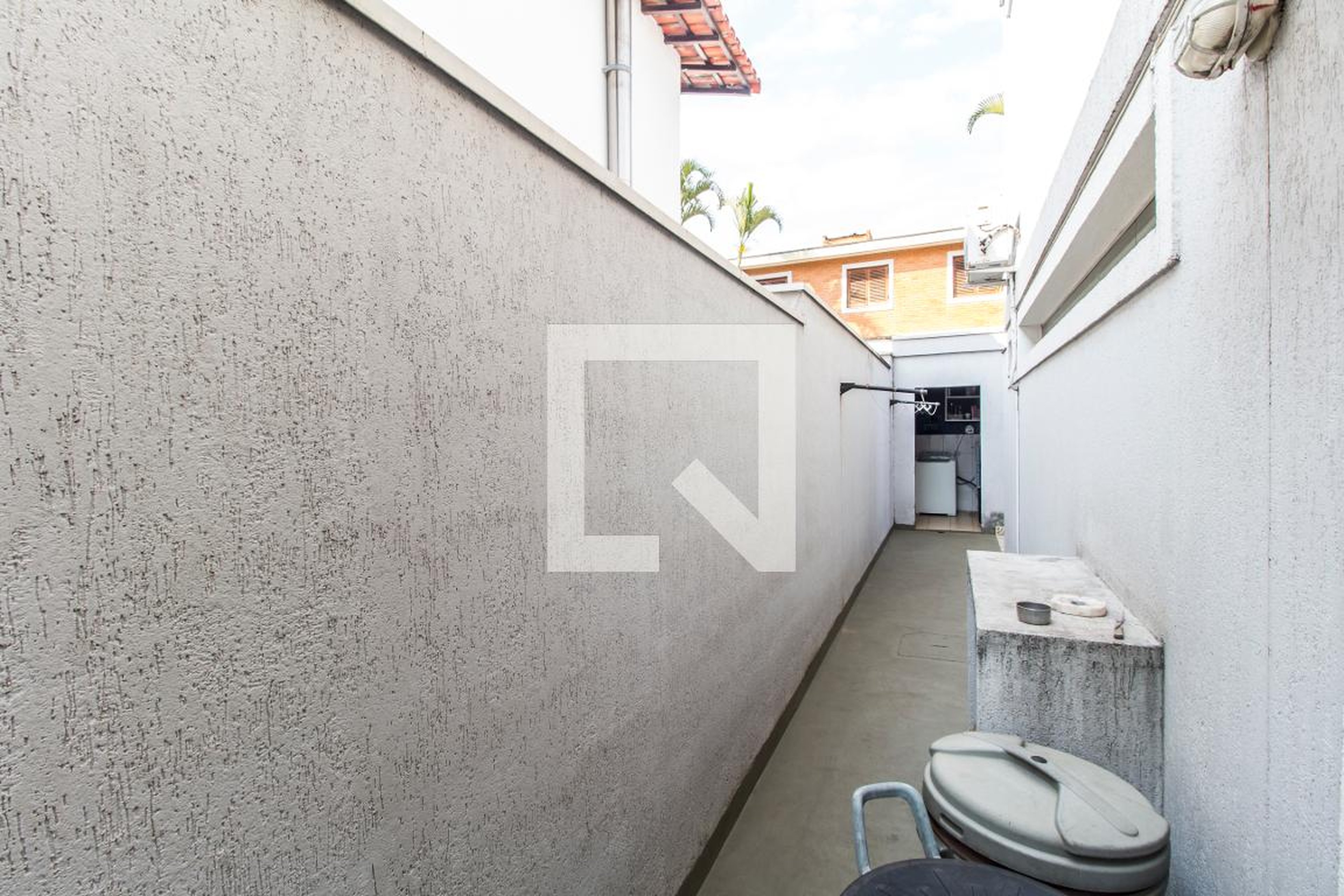 Entrada Condomínio em Alameda Ribeirão Preto, 440