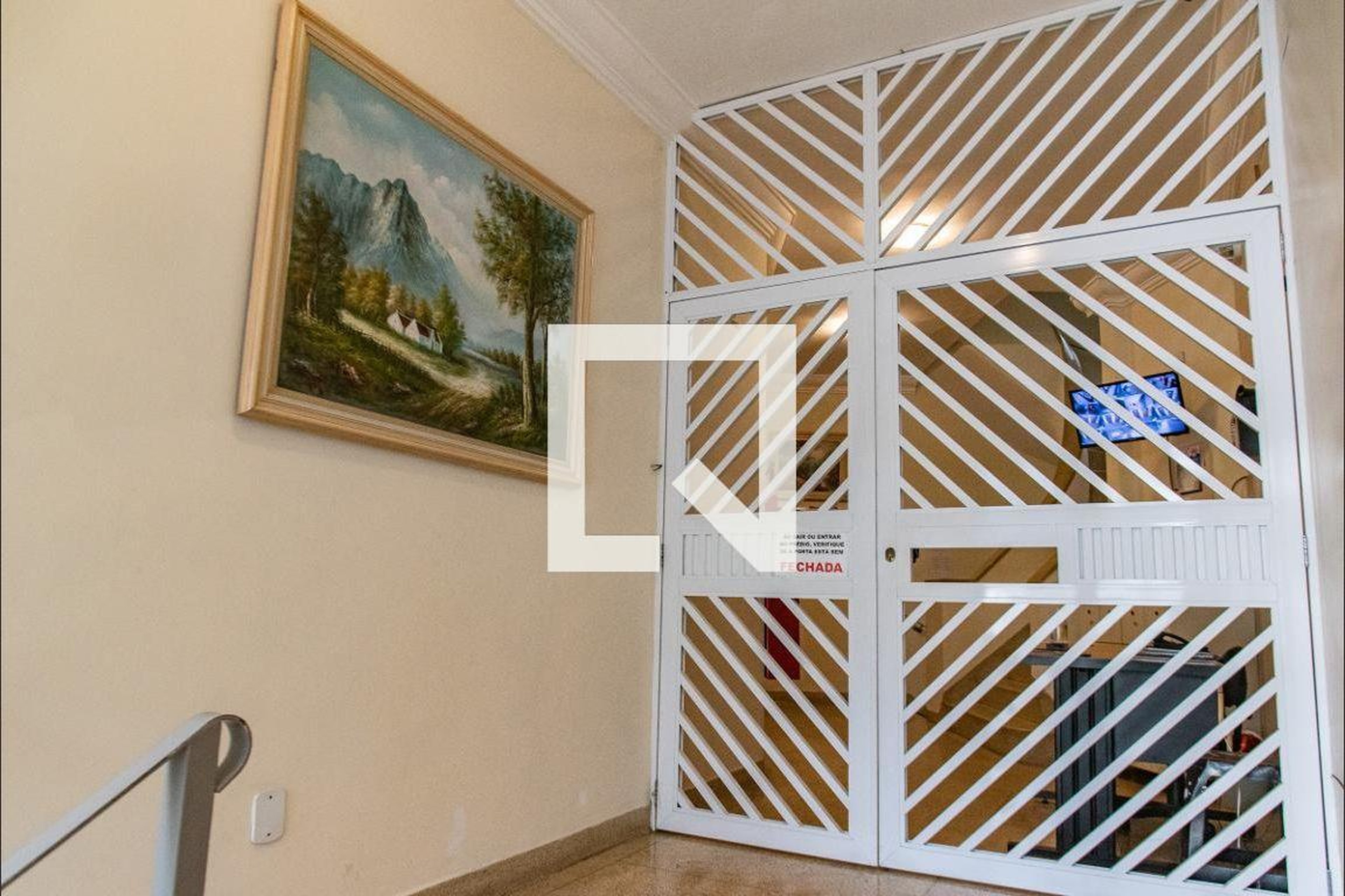 Hall de Entrada - Edifício Torrão de Ouro