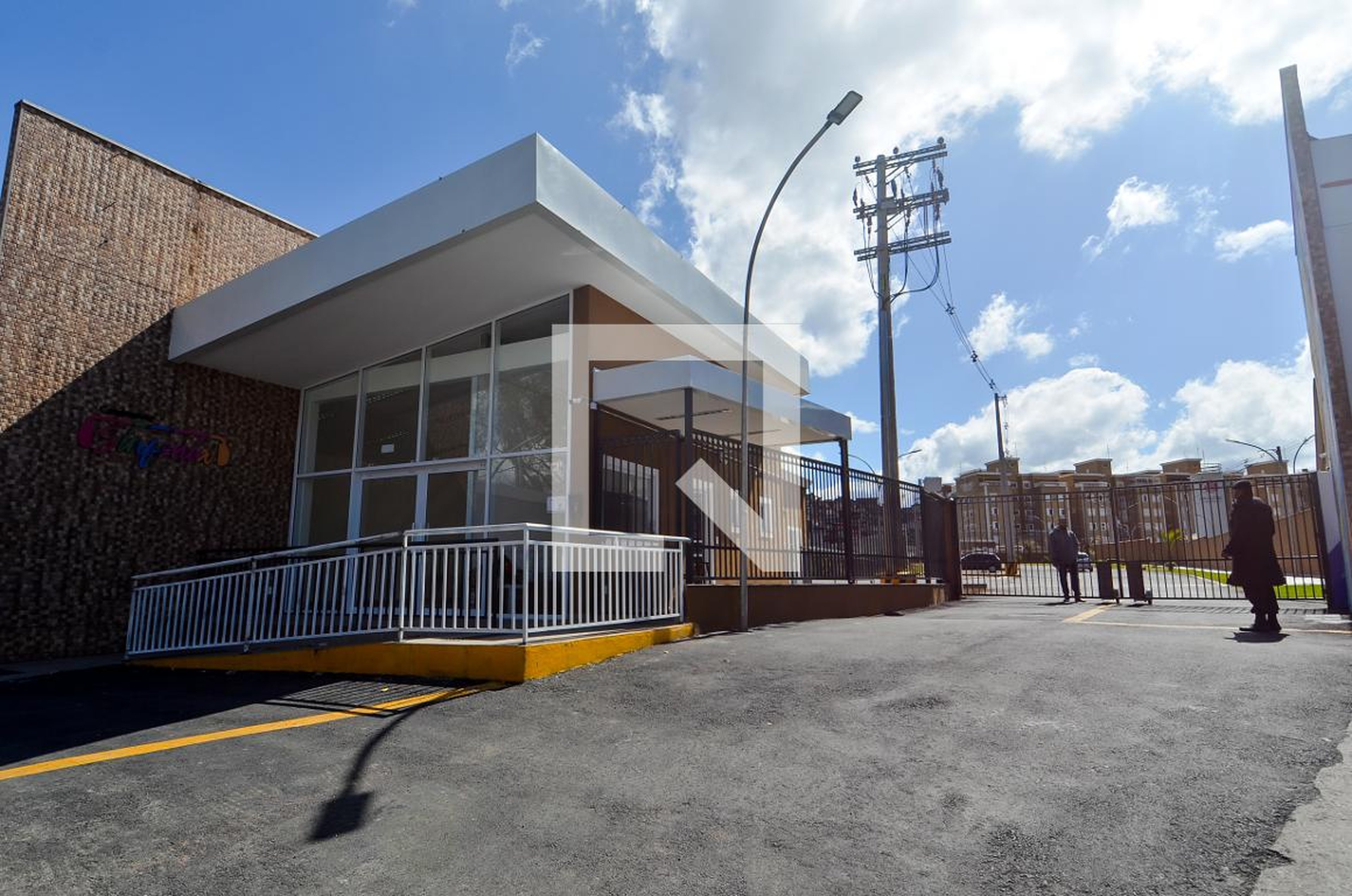 Fachada do Condomínio Condomínio Sinfonia