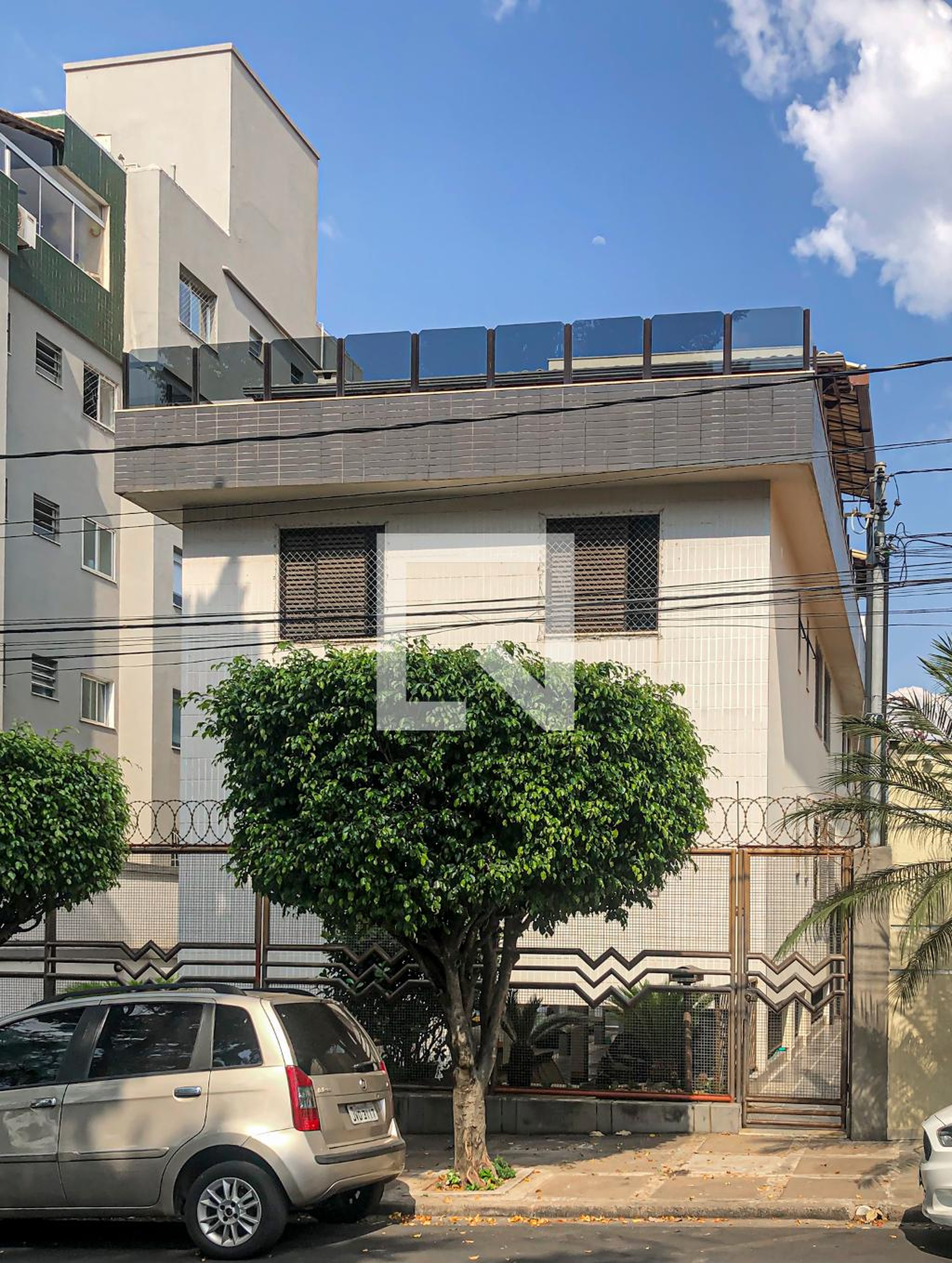 Fachada Condomínio em Rua Nelson Lemos de Carvalho, 41