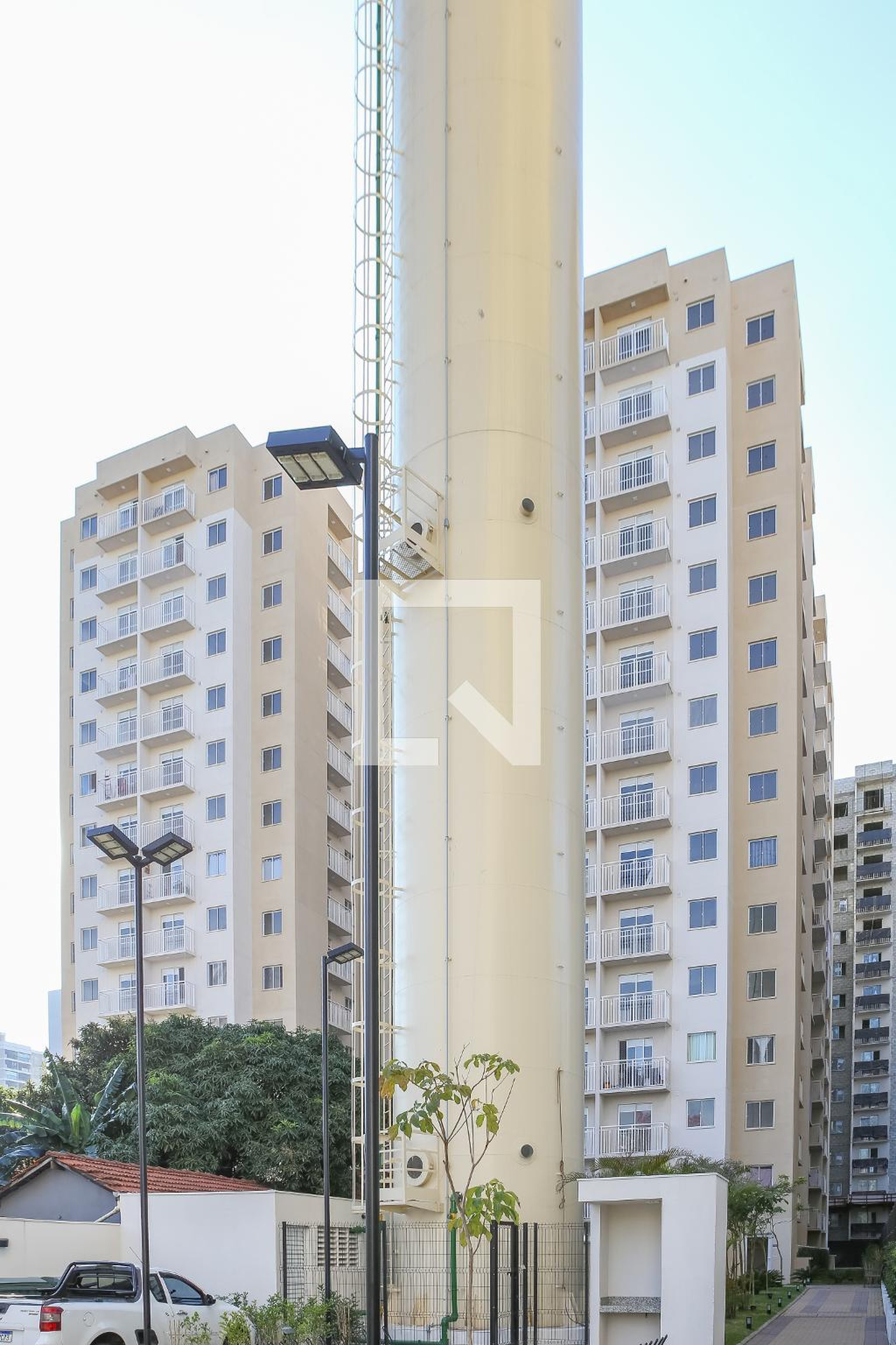 Fachada Condomínio em Rua do Bosque, 132