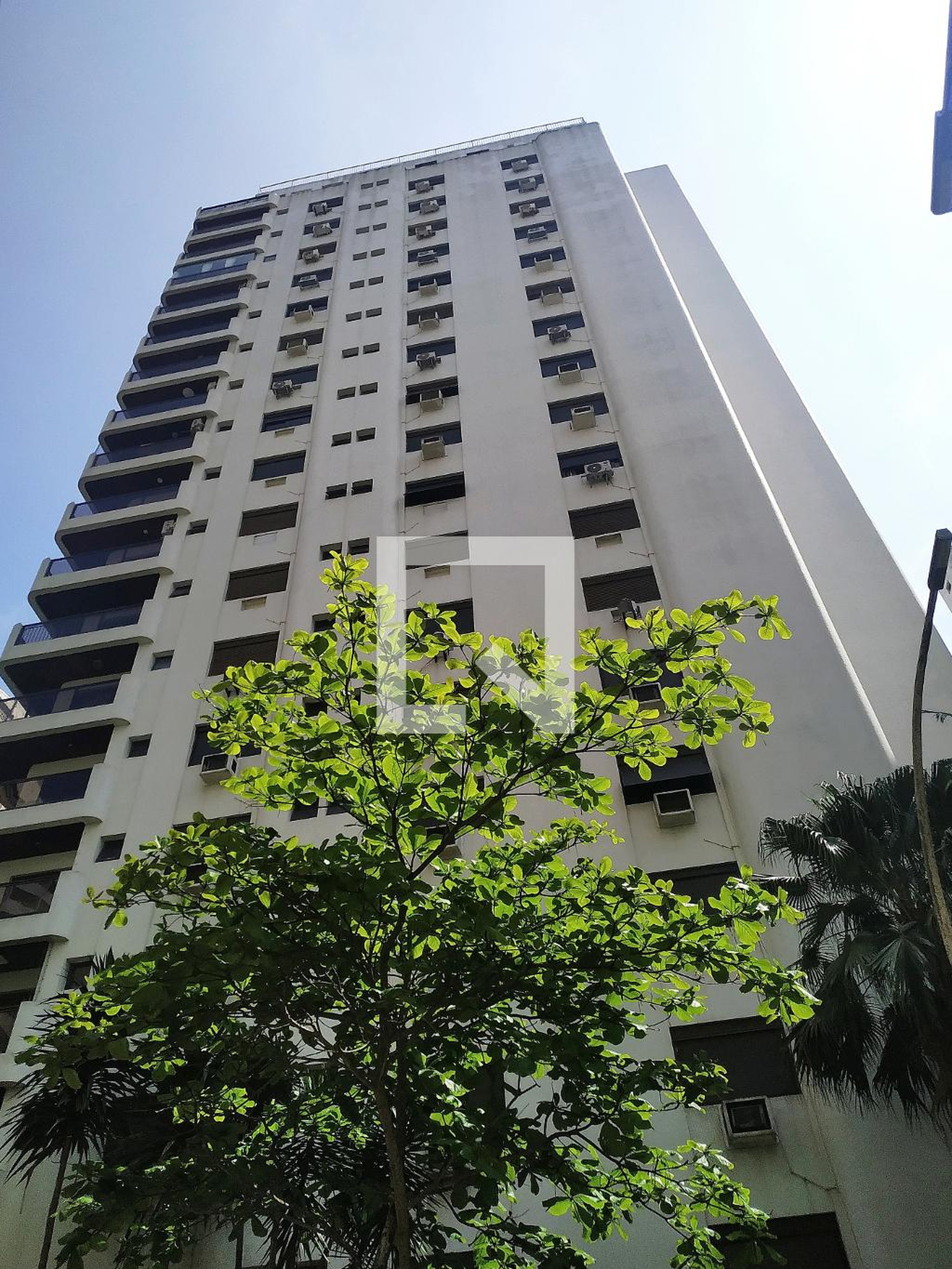 Fachada do Prédio Condomínio Tres Estrelas