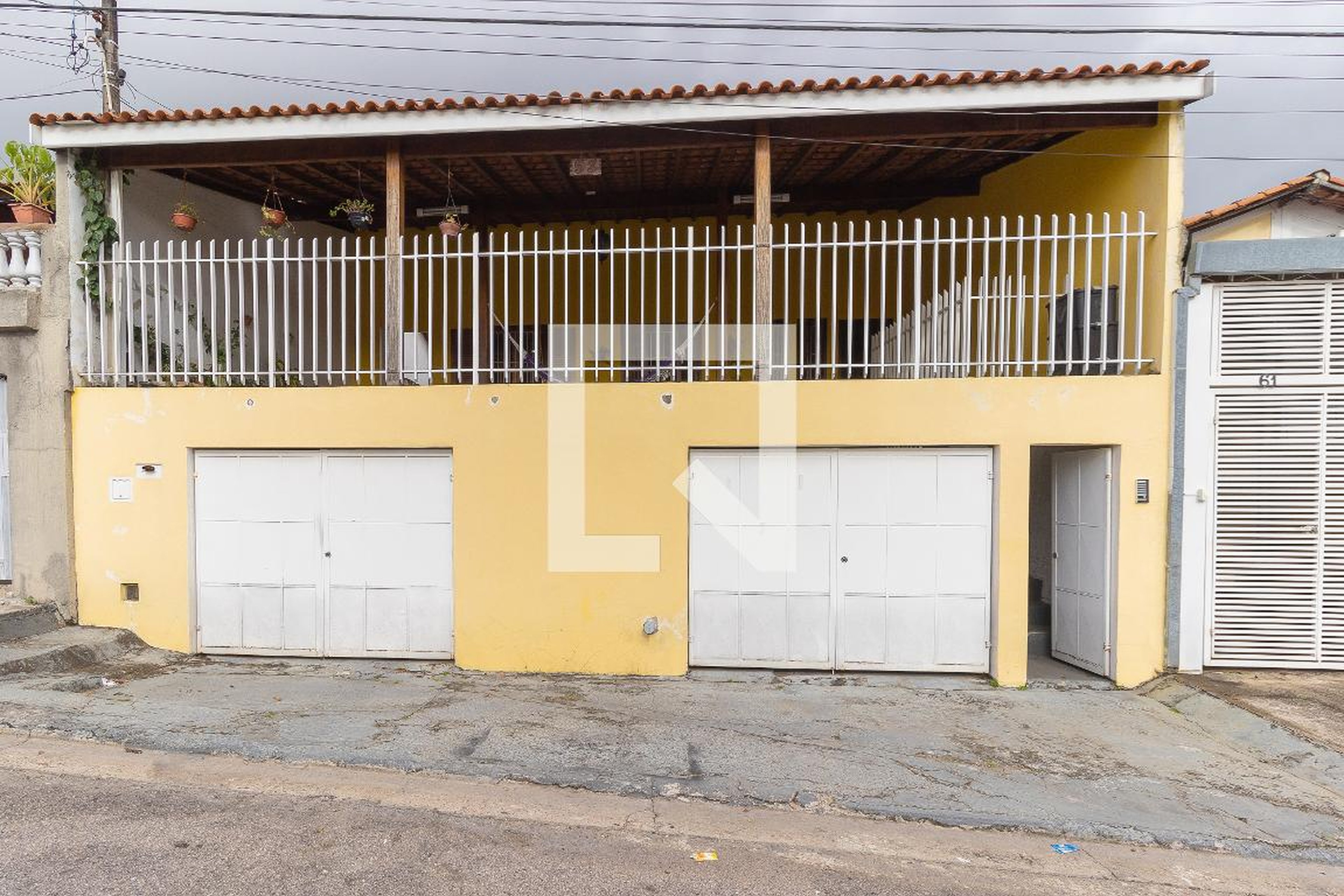 Fachada Condomínio em Rua Campos Altos, 53