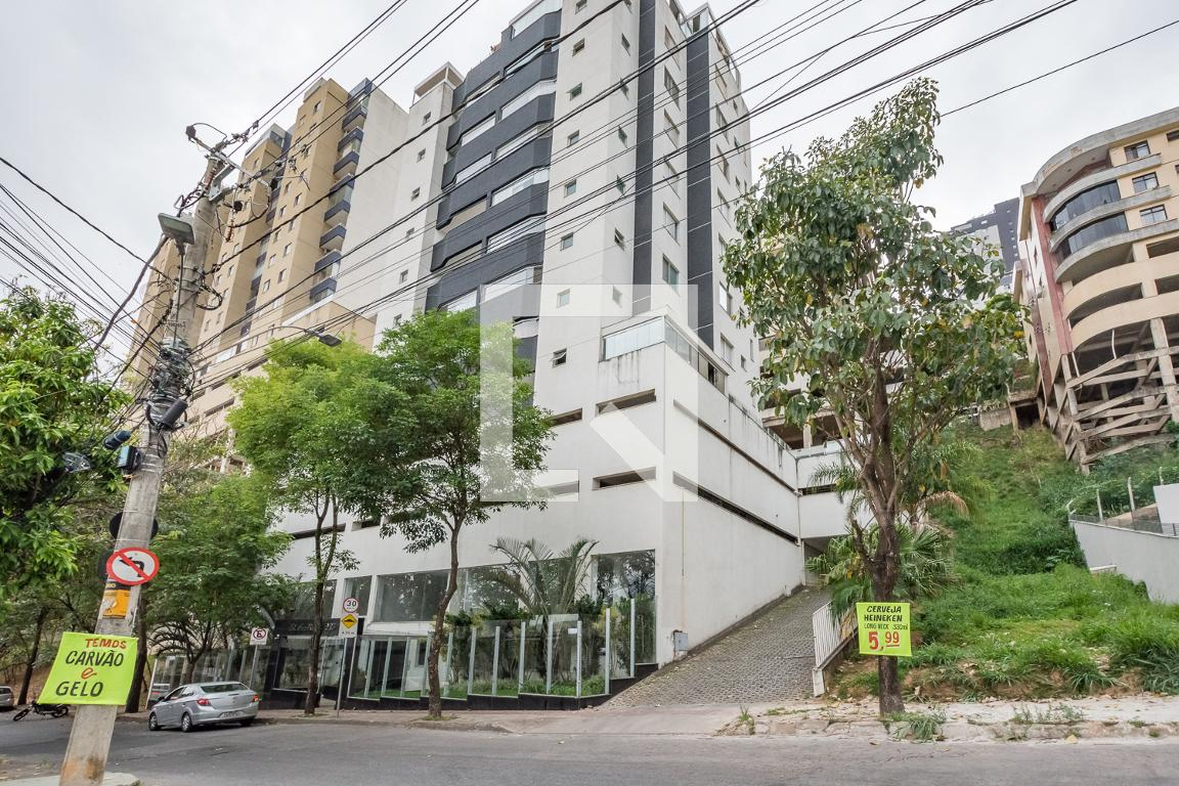 Fachada Condomínio em Rua Professor Euclydes Ferreira, 235