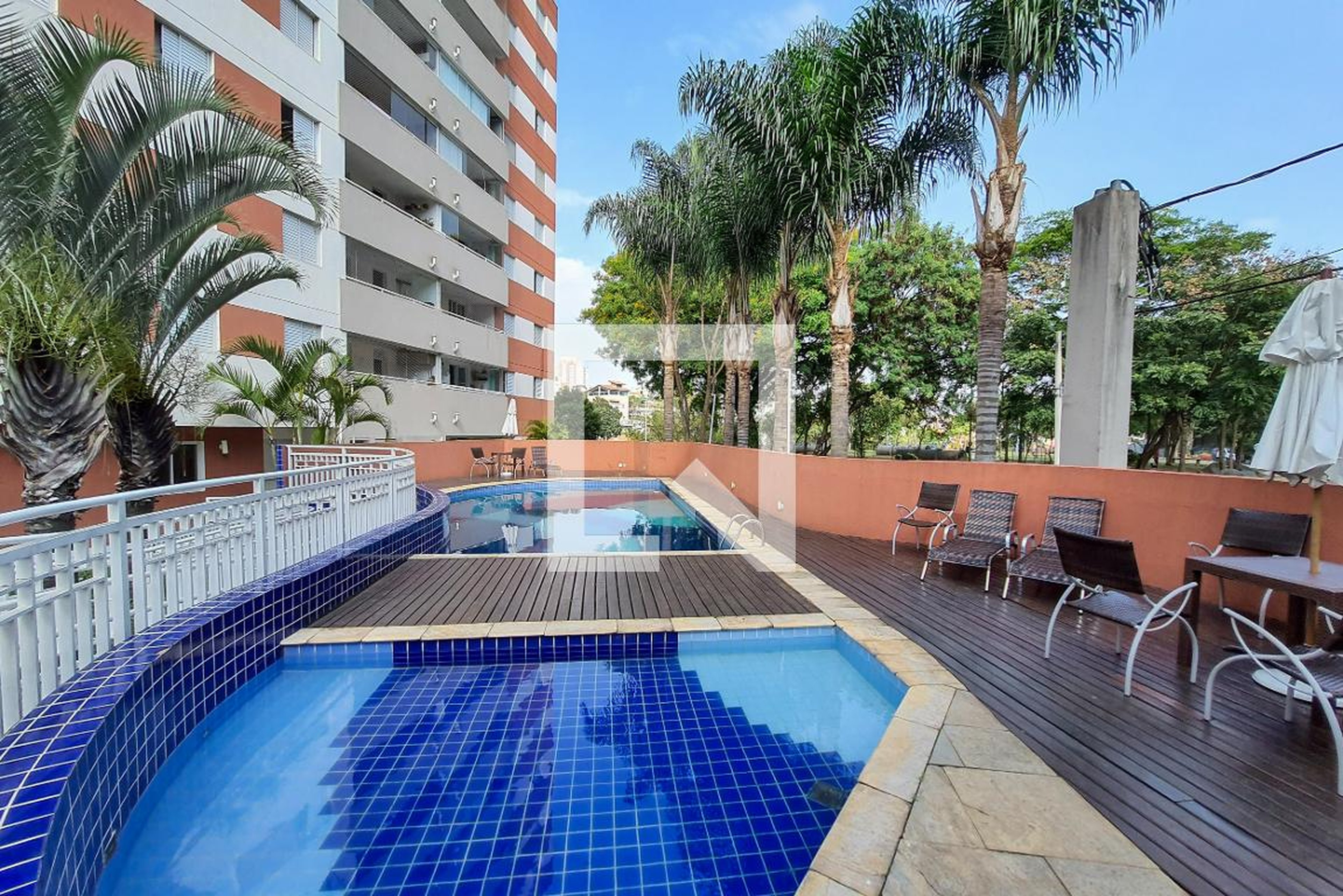 Piscina - Praça da Vila