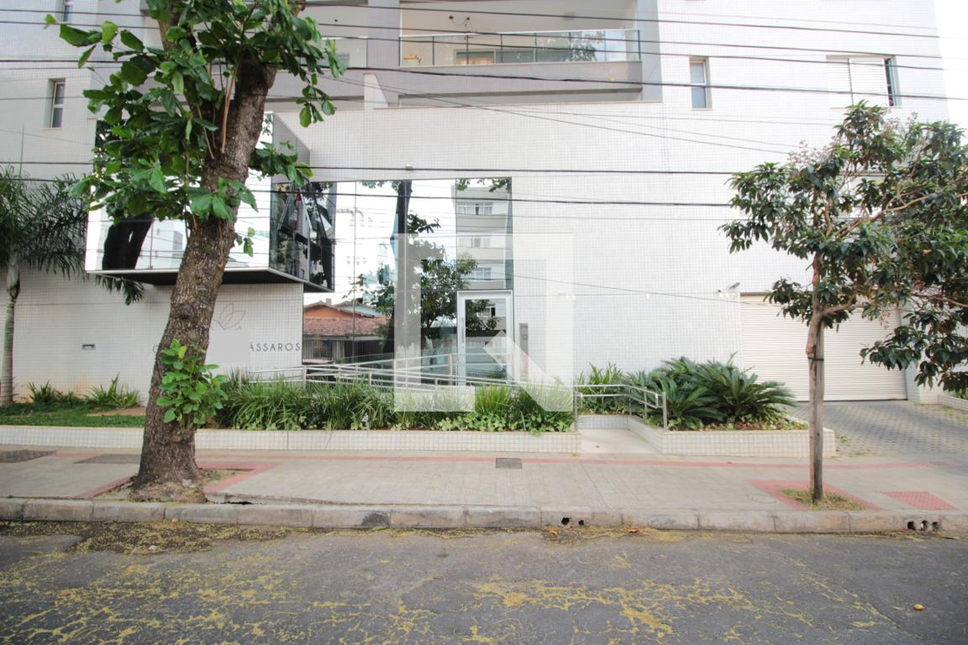 Fachada Condomínio Caminho dos Pássaros