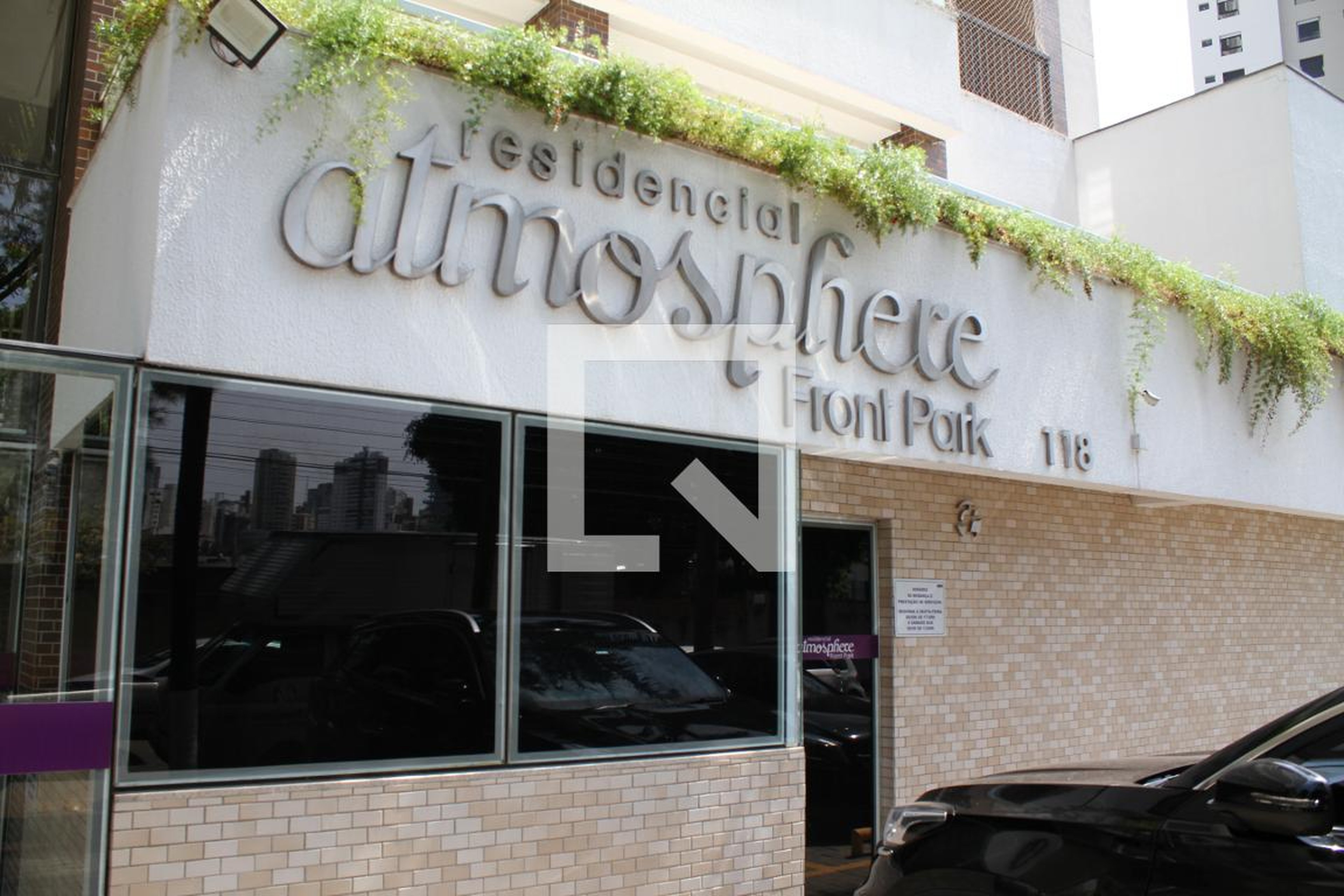Fachada Condomínio Atmosphere Front Park