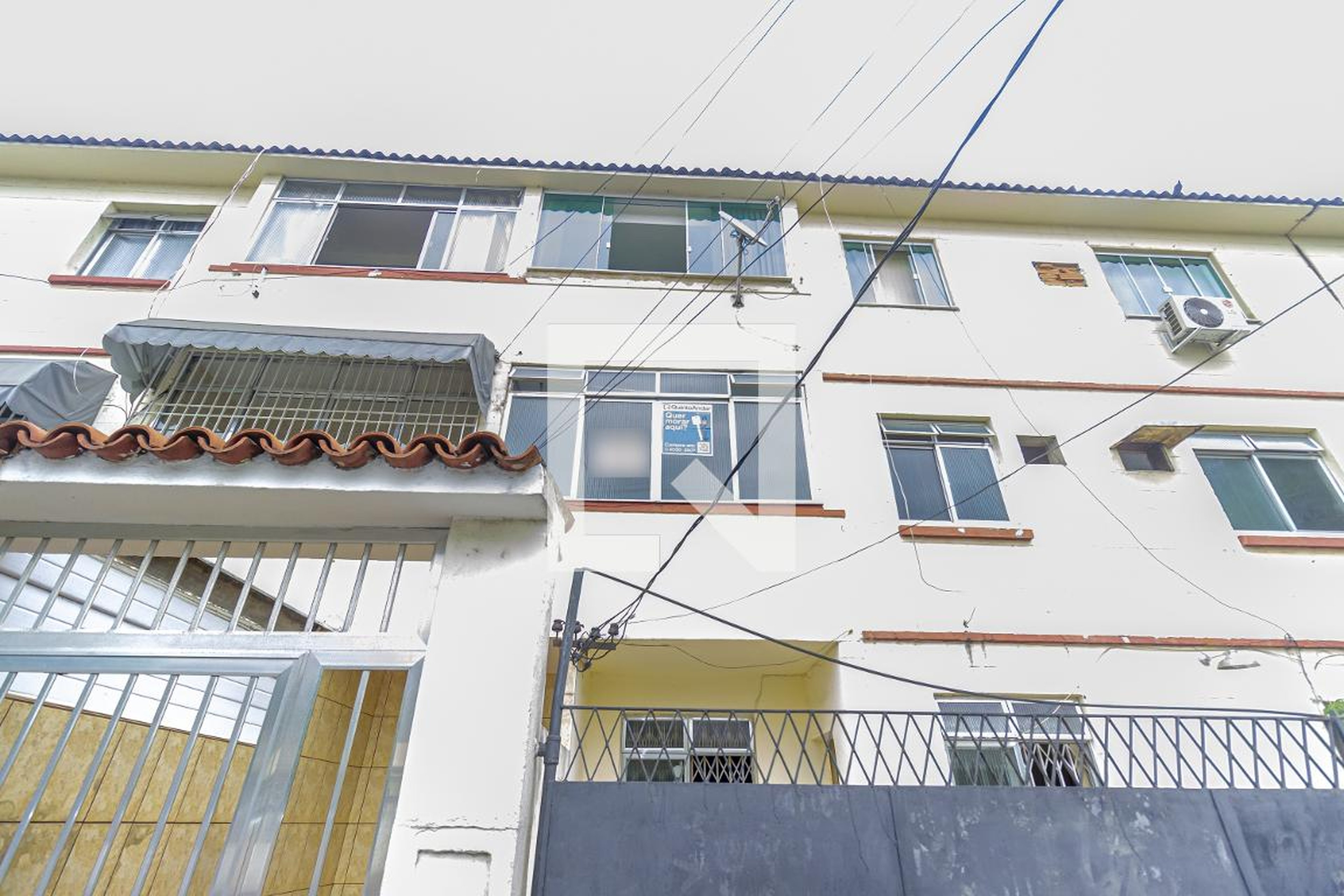 Fachada Condomínio em Rua Joaquim Loureiro, 168