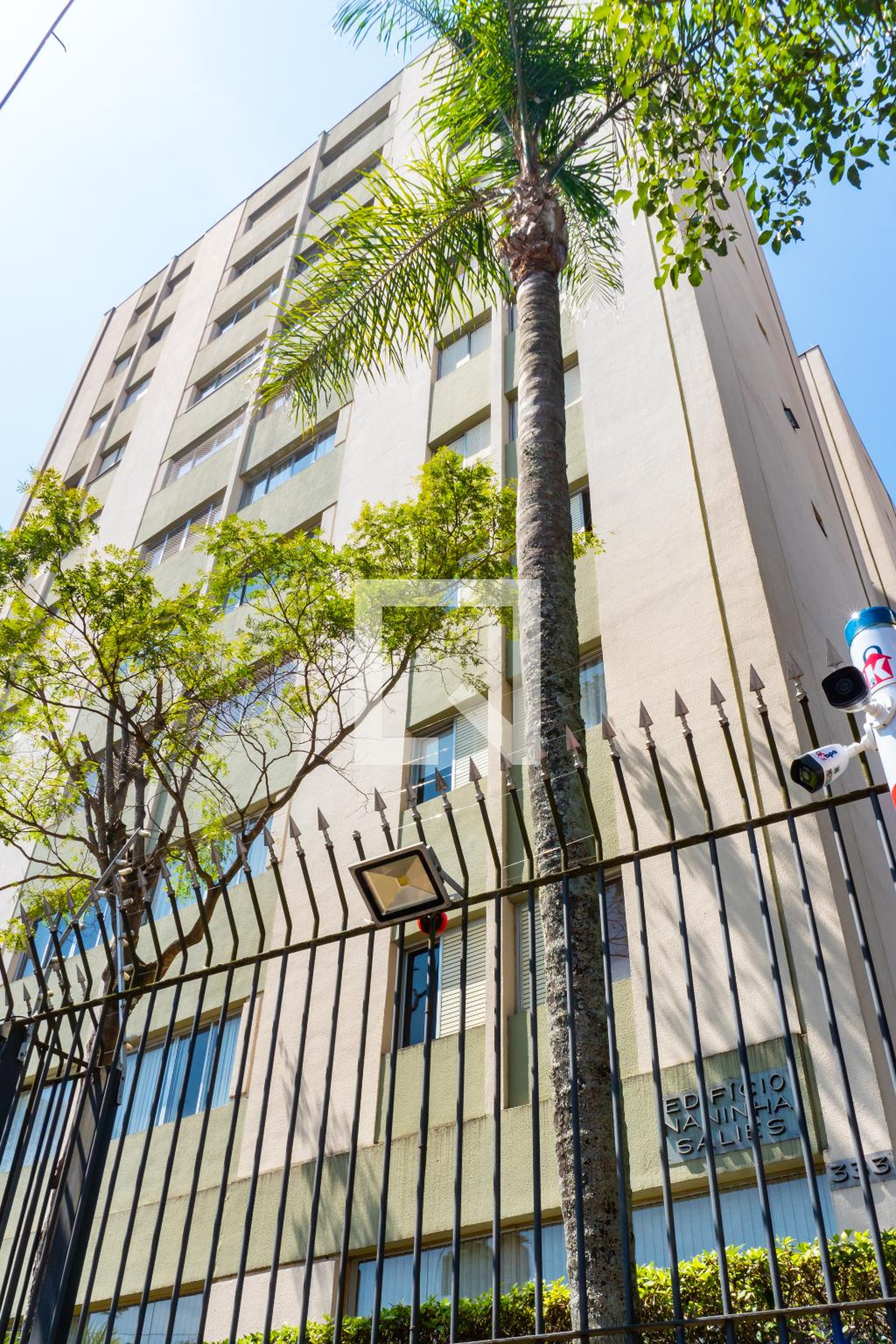 Fachada do Prédio Condomínio Naninha Salees