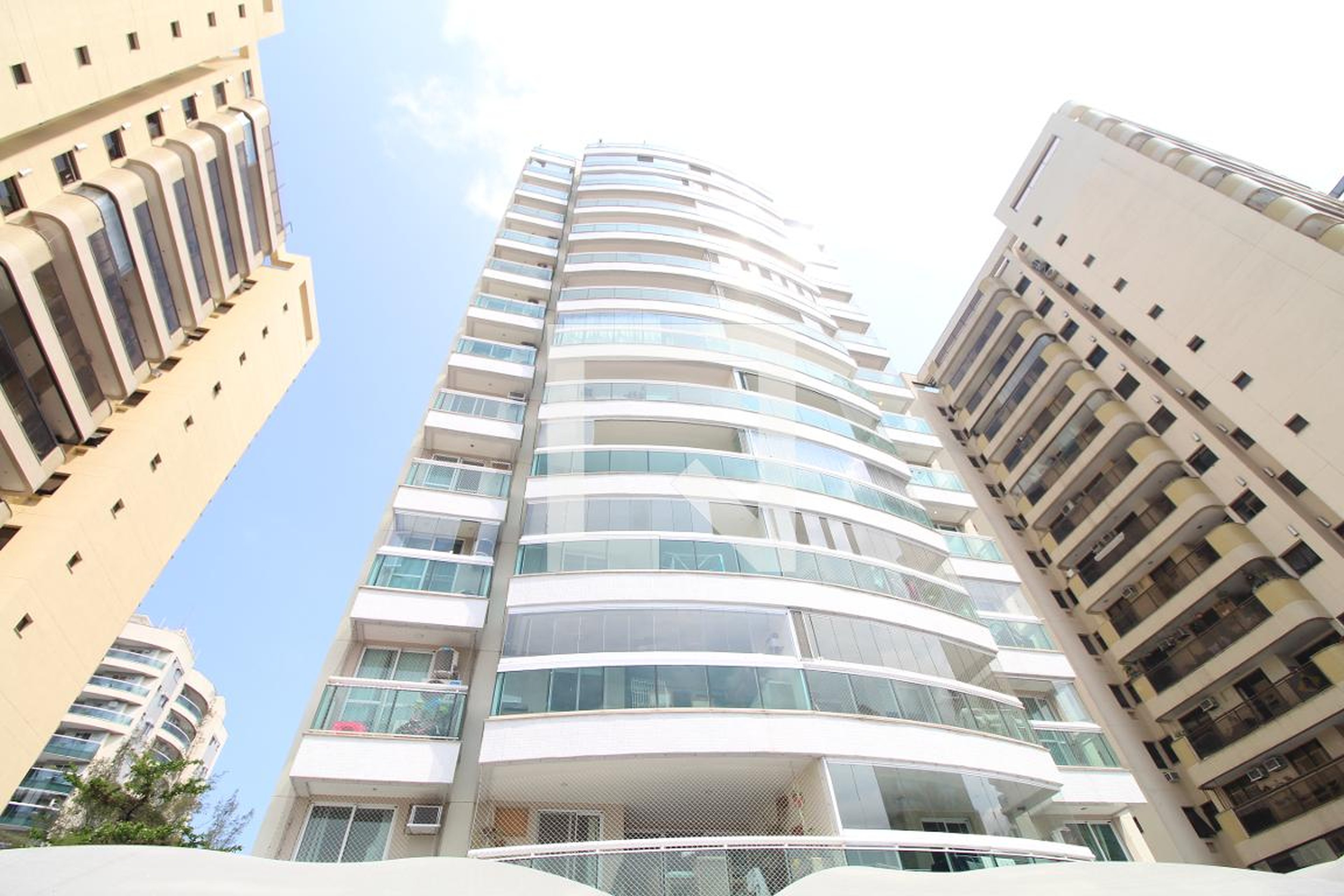 Fachada do Prédio Condomínio Barra Top Life