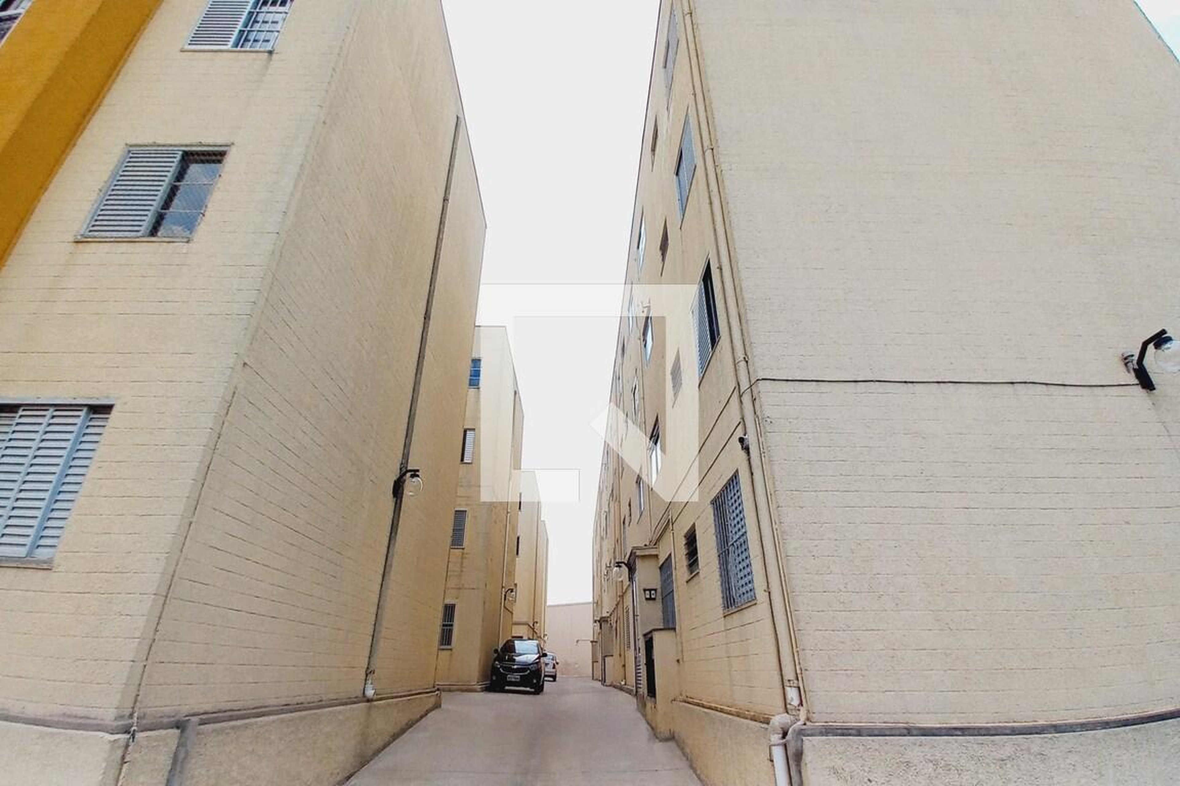 Fachada do Prédio Condomínio em Rua Odilon Trefíglio, 20