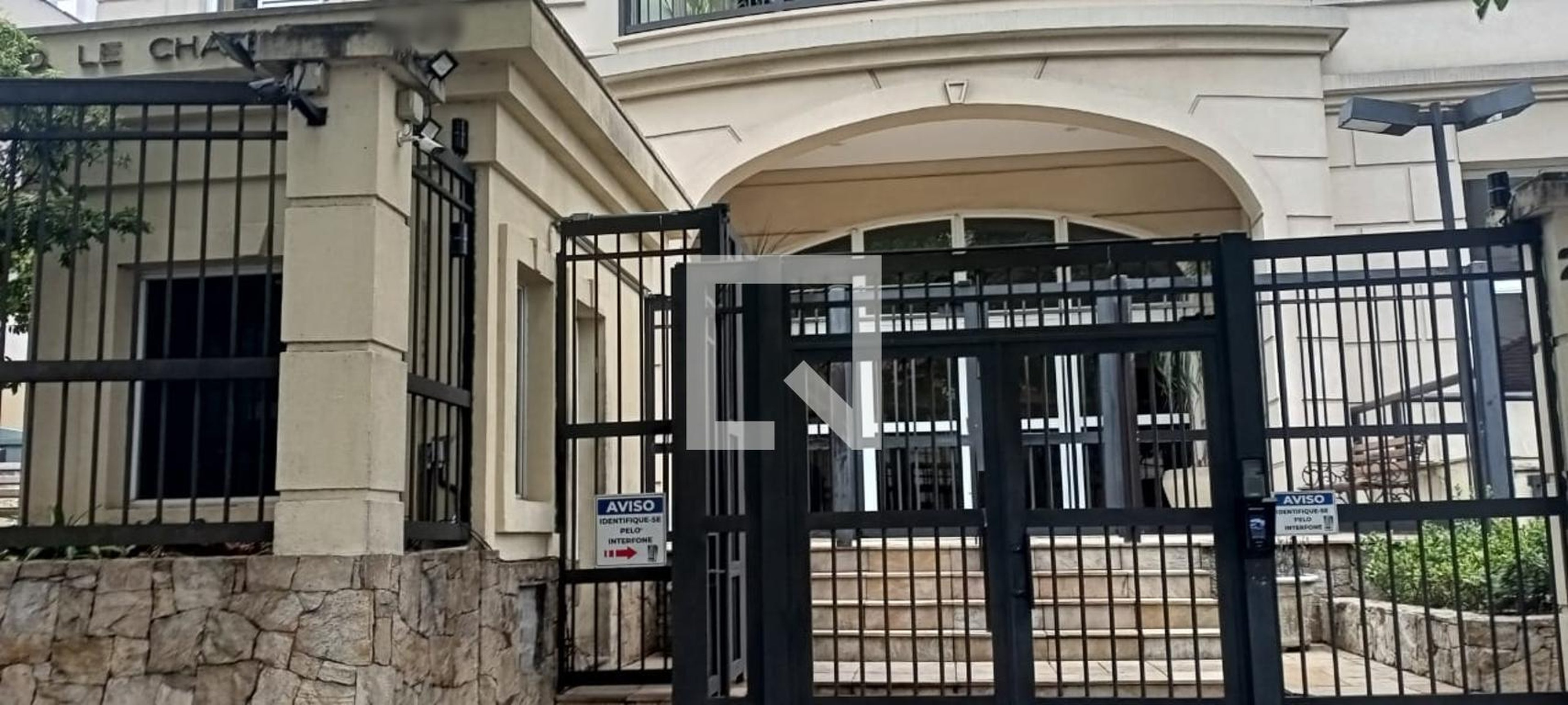 Fachada do Prédio Condomínio Le Chateau