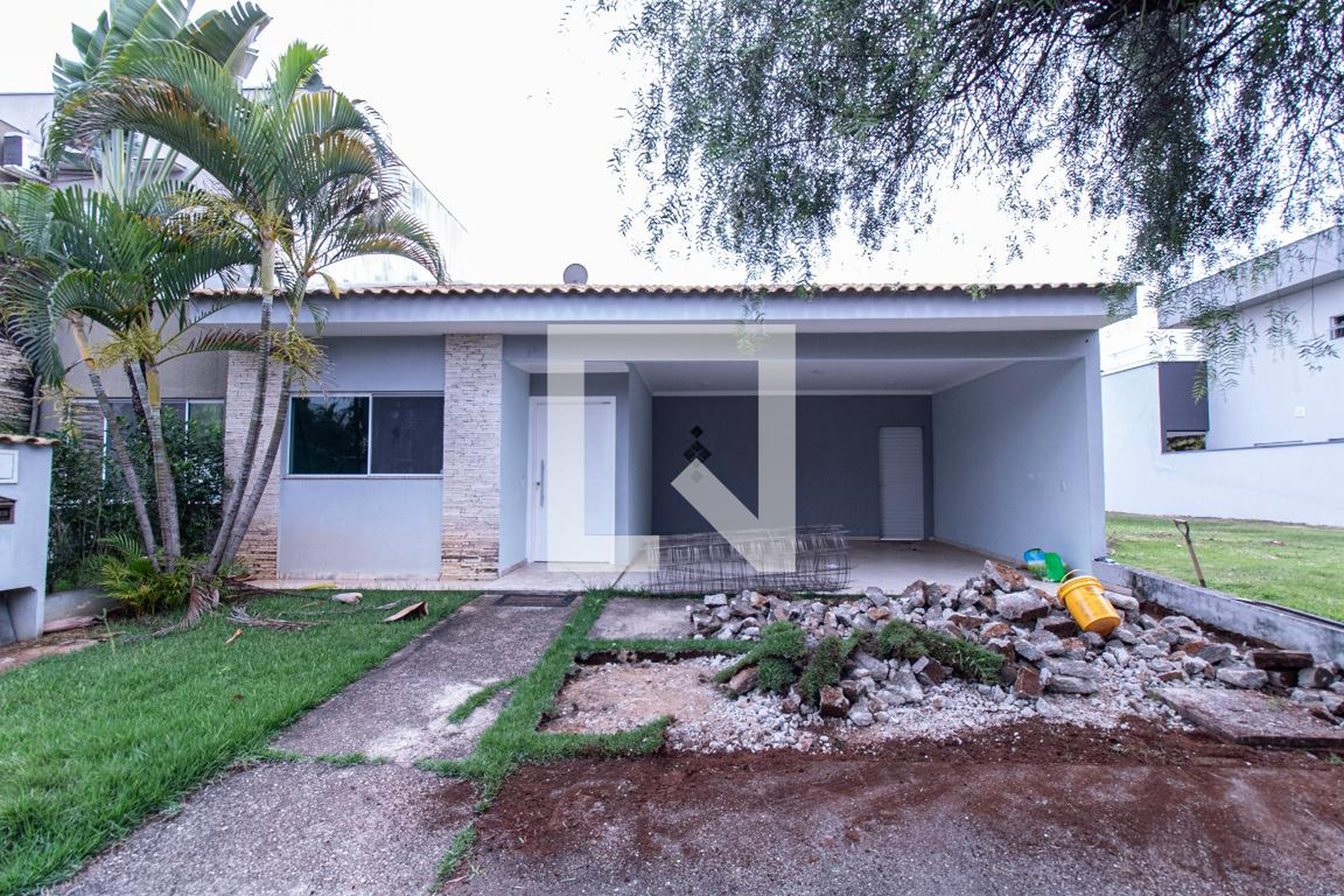 Fachada Condomínio em Rua Manlio Ângelo Kain, 334