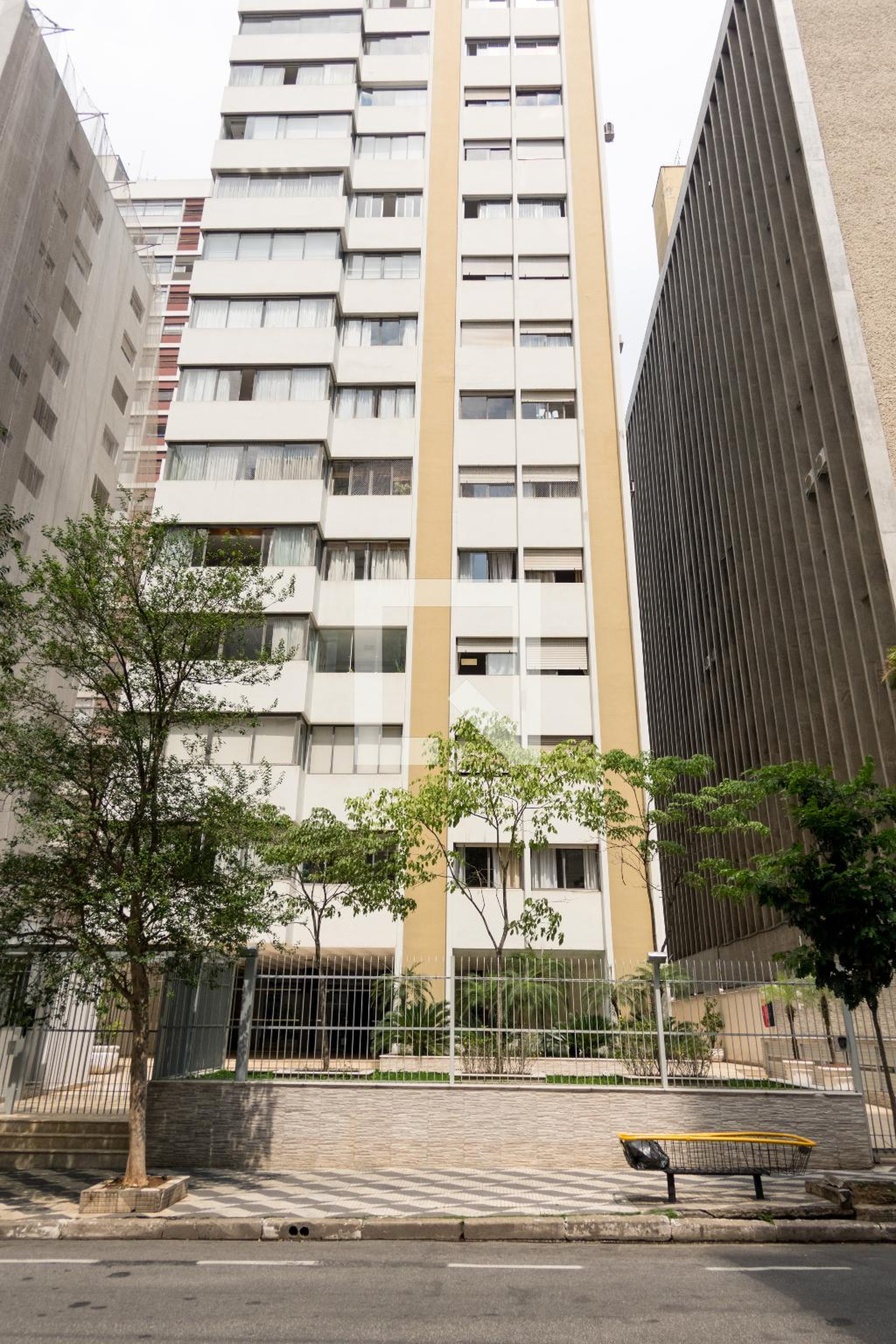 Fachada do Prédio Edifício Paola