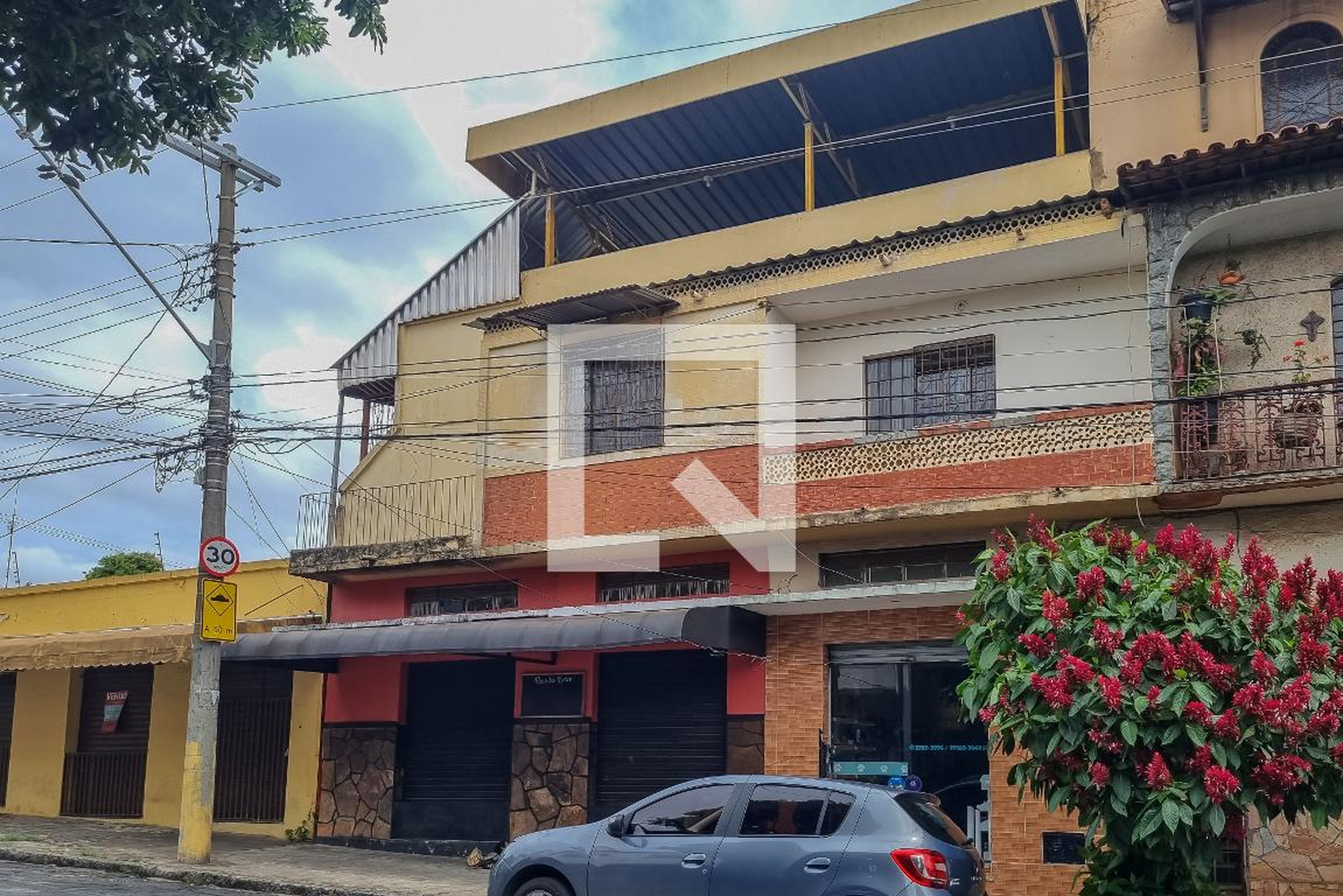 Fachada Condomínio em Rua Vinte e Oito de Setembro, 256