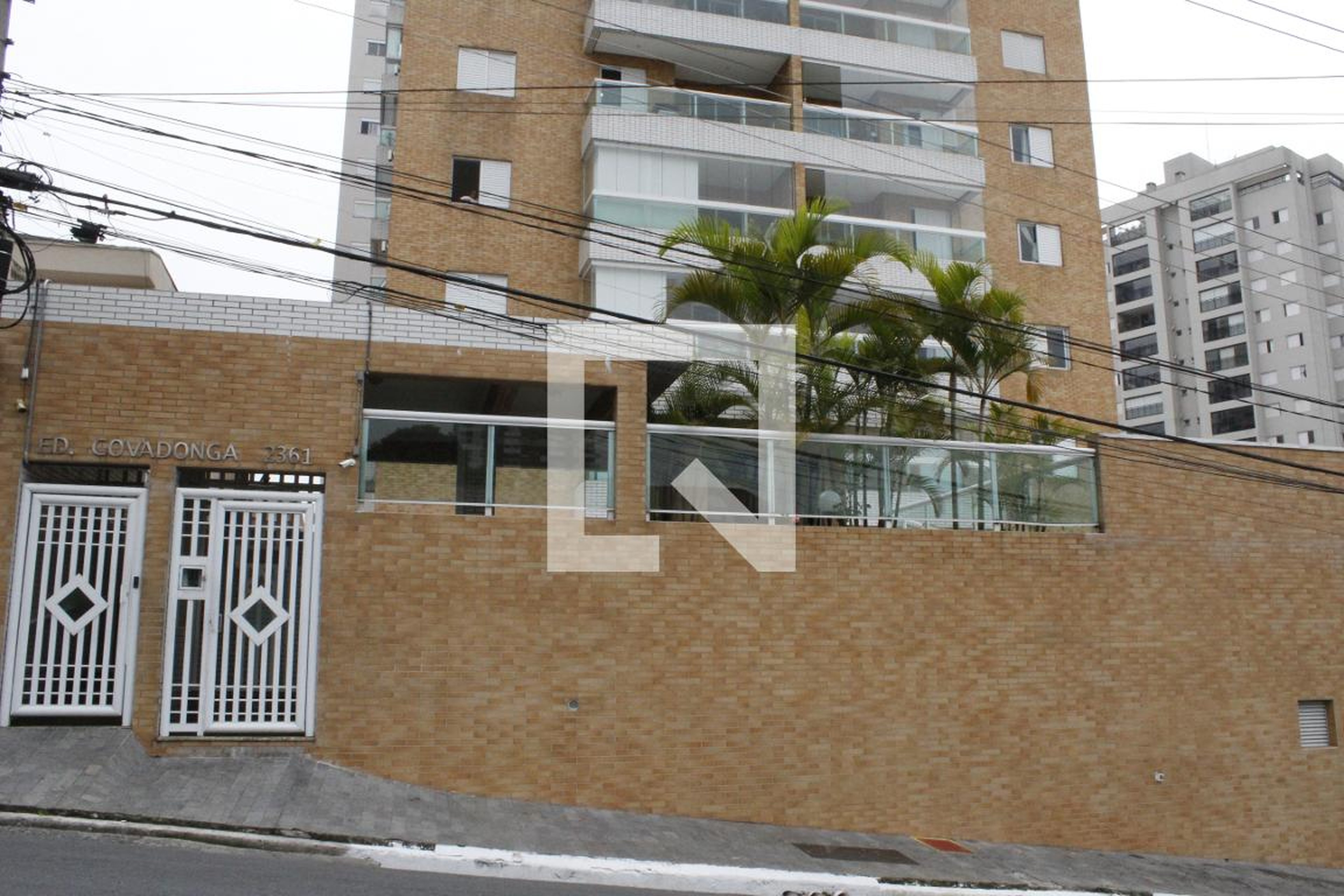 Fachada do condomínio Edifício Covadonga