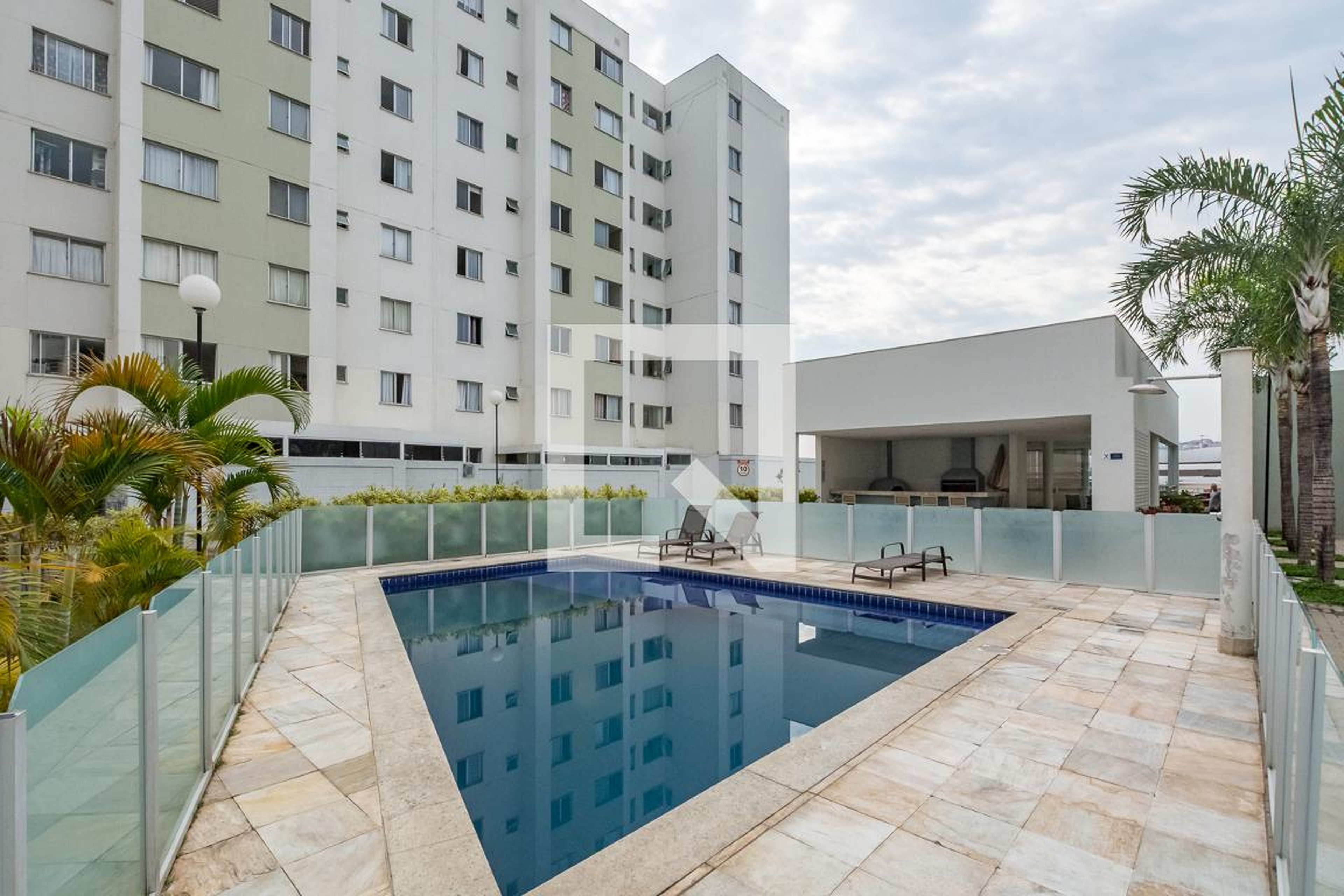 Piscina - Edifício Monterey