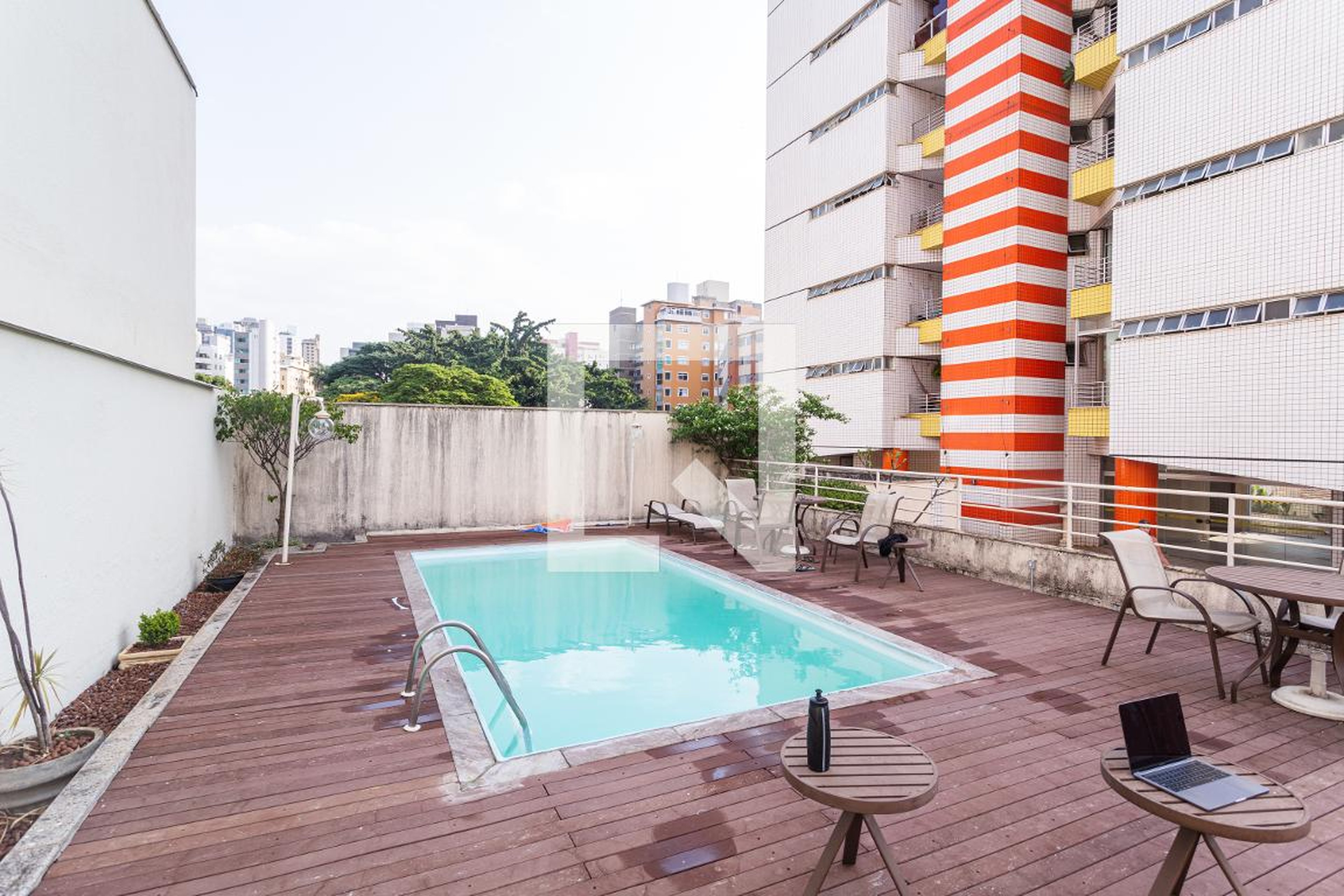 Área da Piscina - The Residence Place