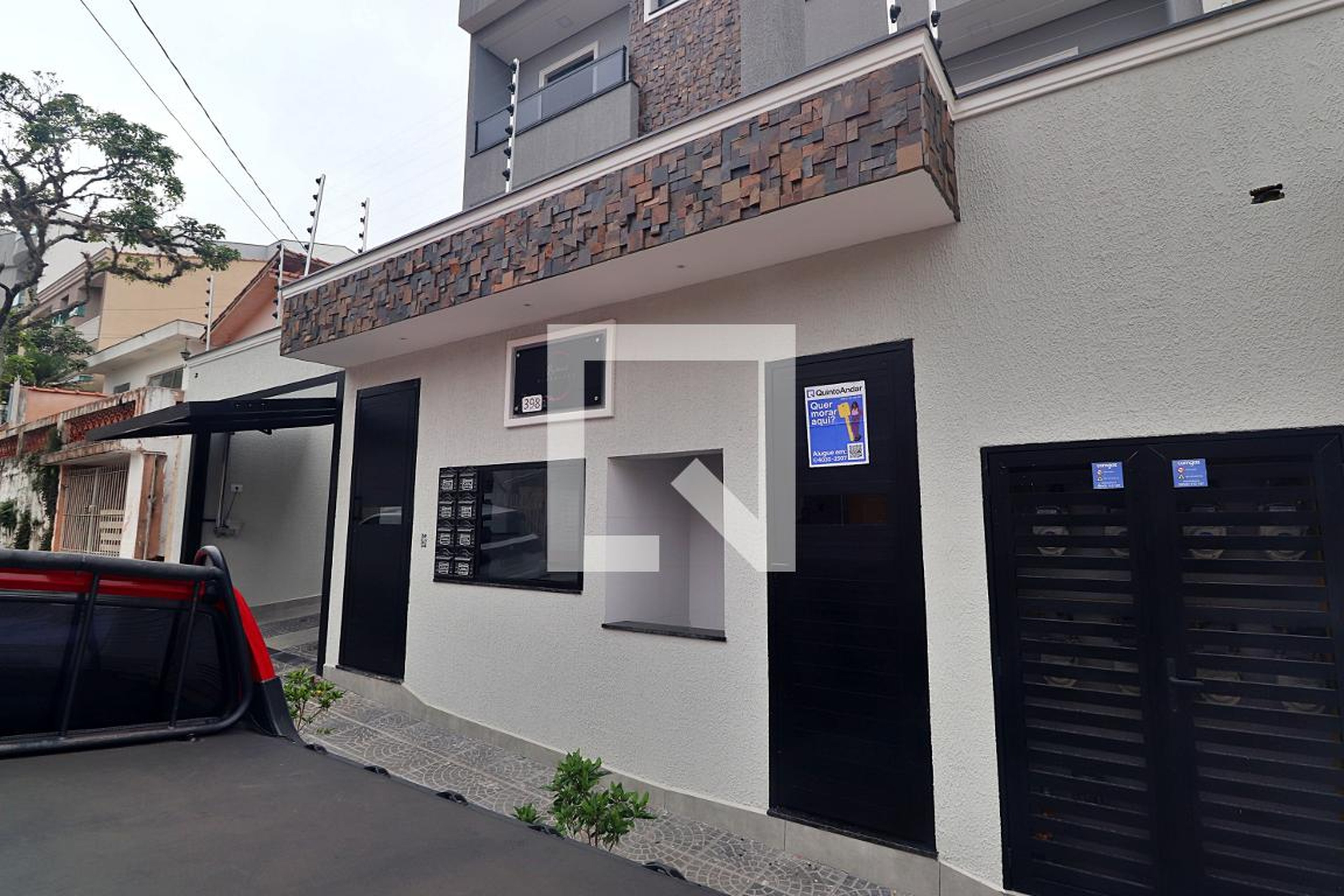 Fachada Condomínio em Rua Anhangüera, 698