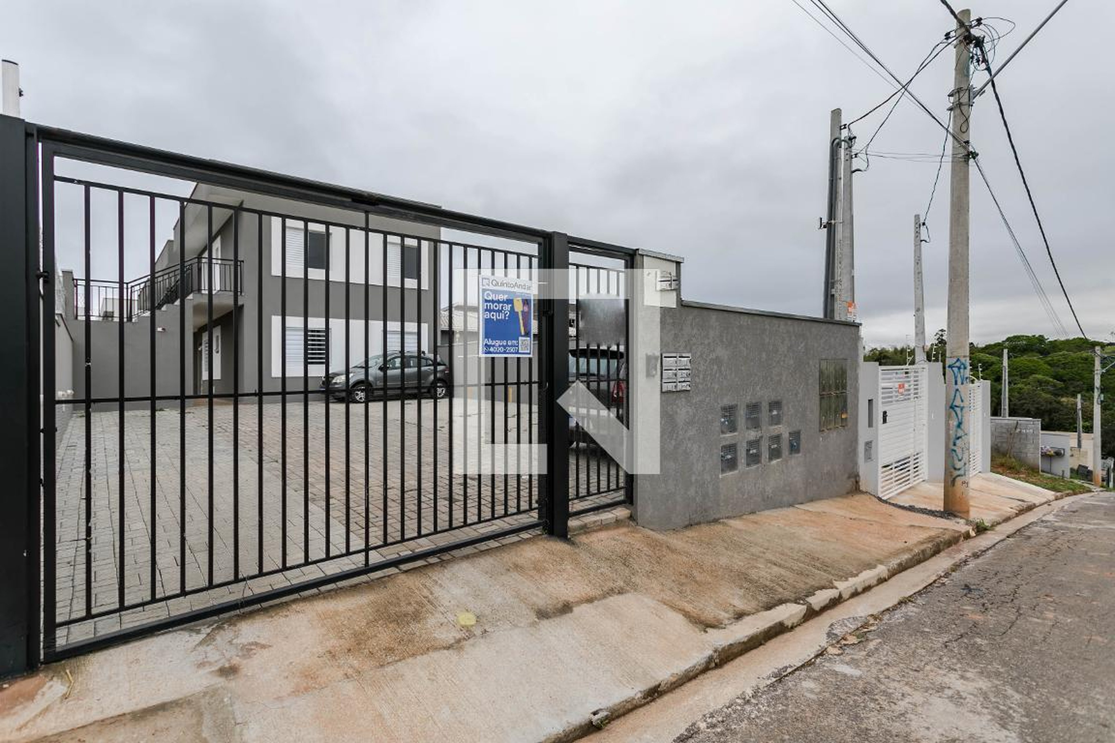 Fachada Condomínio em Rua Independência, 500