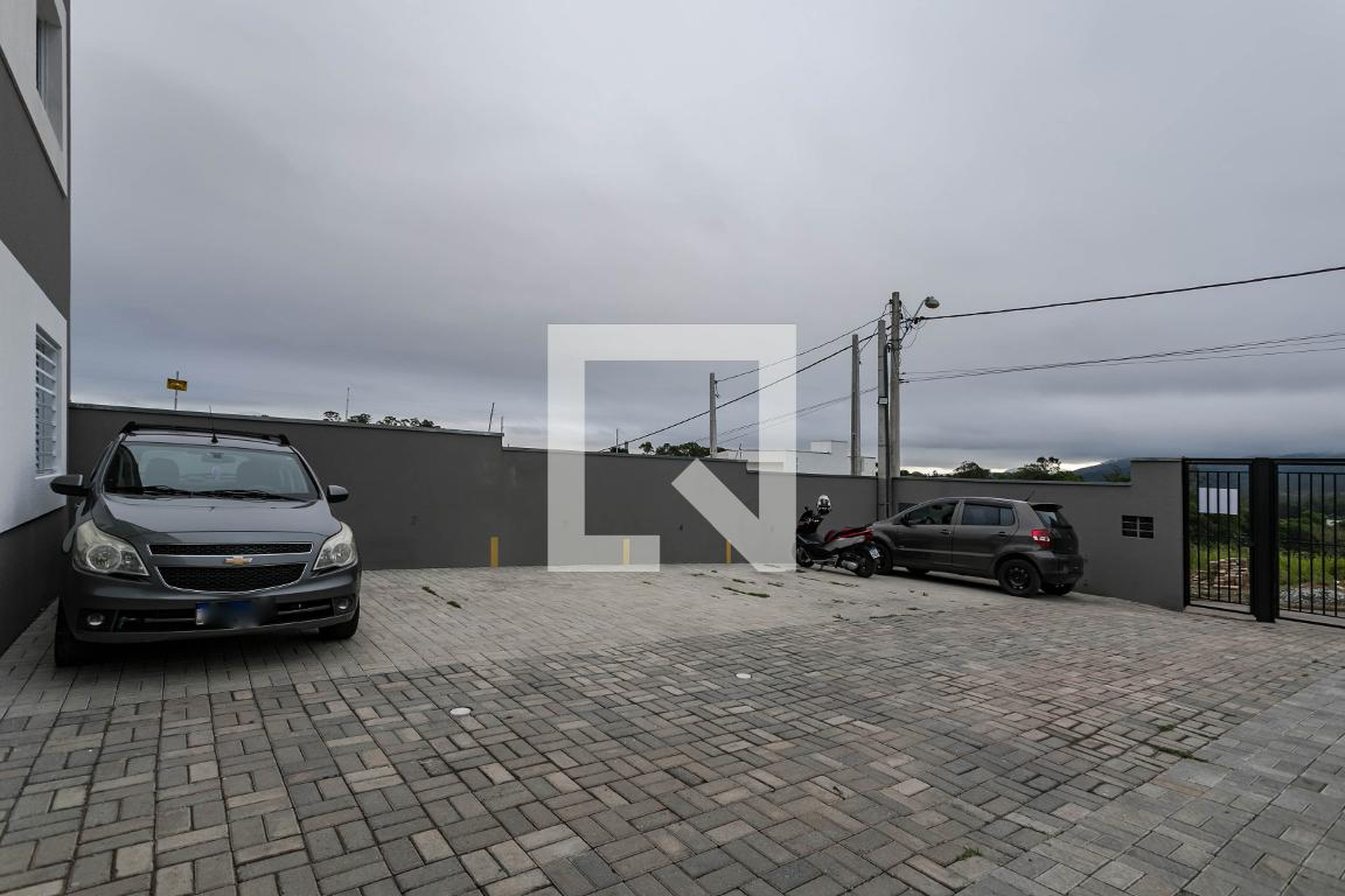 Área Comum - Estacionamento - 