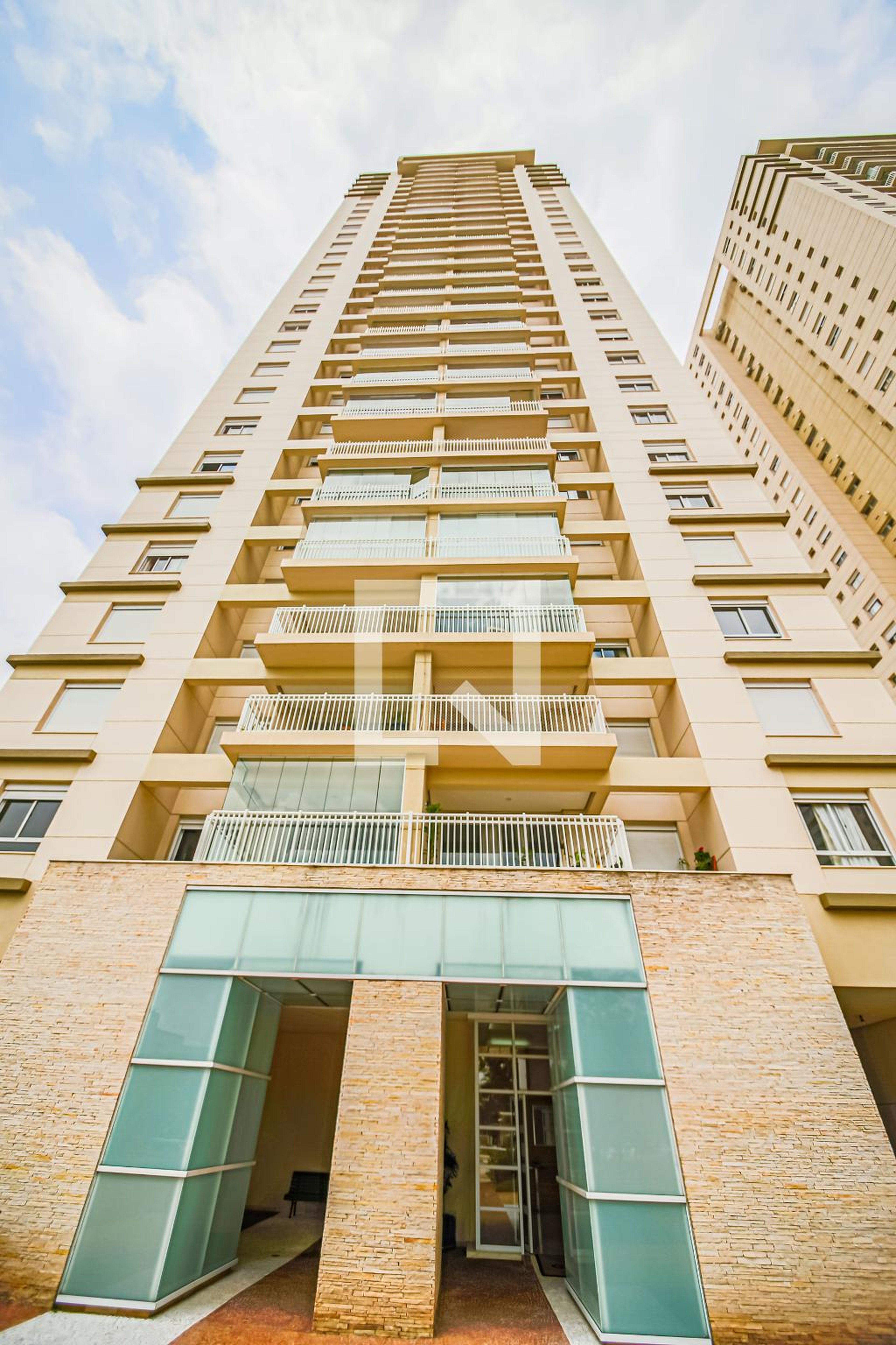 Fachada Condomínio Espaço Raposo