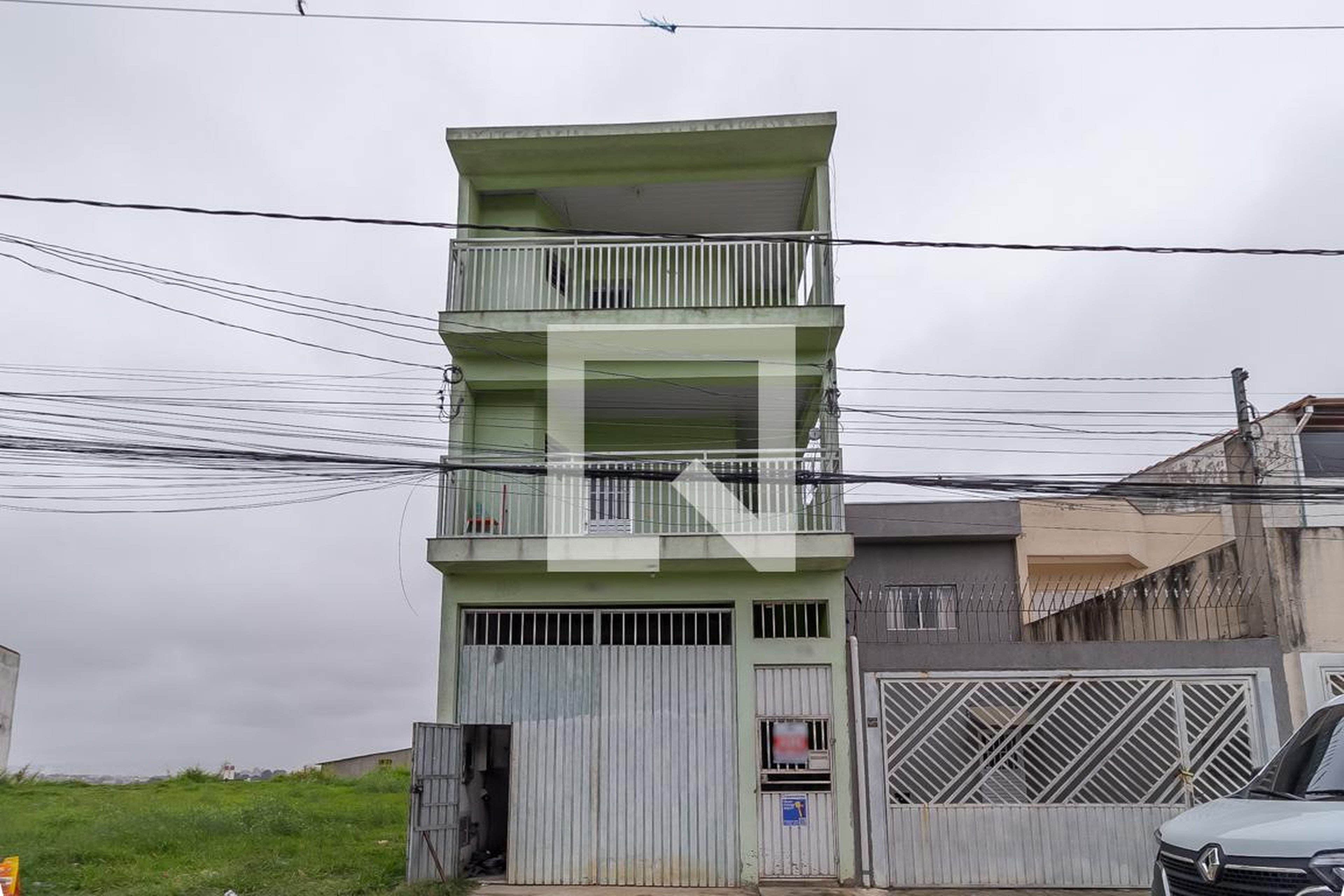 Fachada Condomínio em Rua José Roberto de Alencar, 78